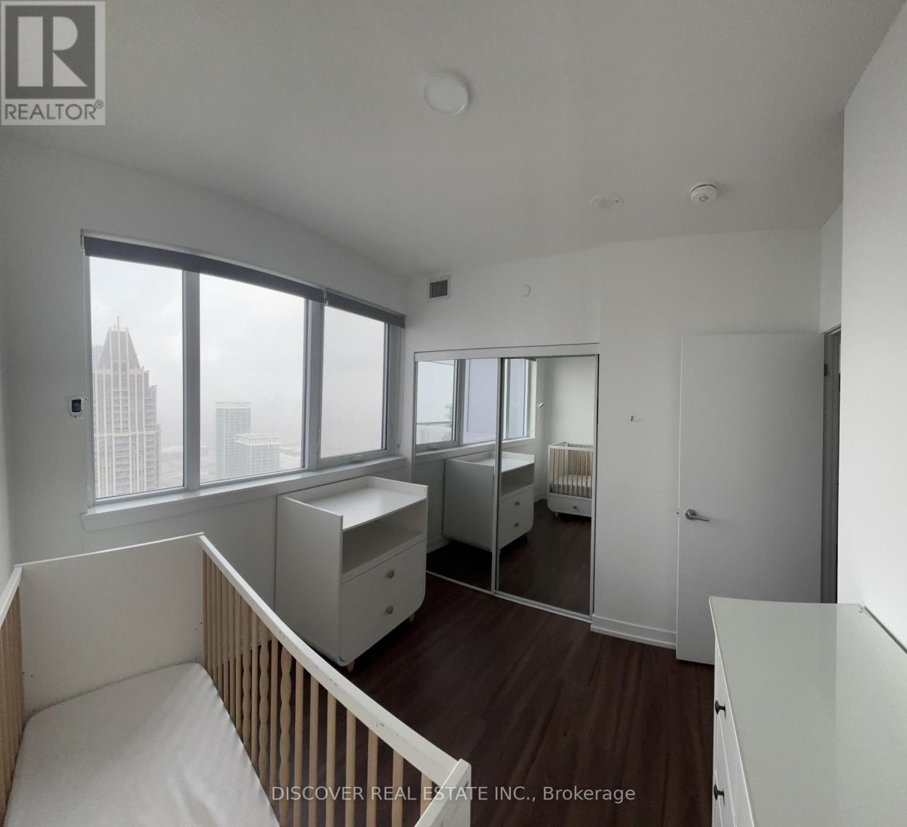 3704 - 4065 Confederation Parkway, Mississauga, Ontario  L5B 0L4 - Photo 9 - W12670494