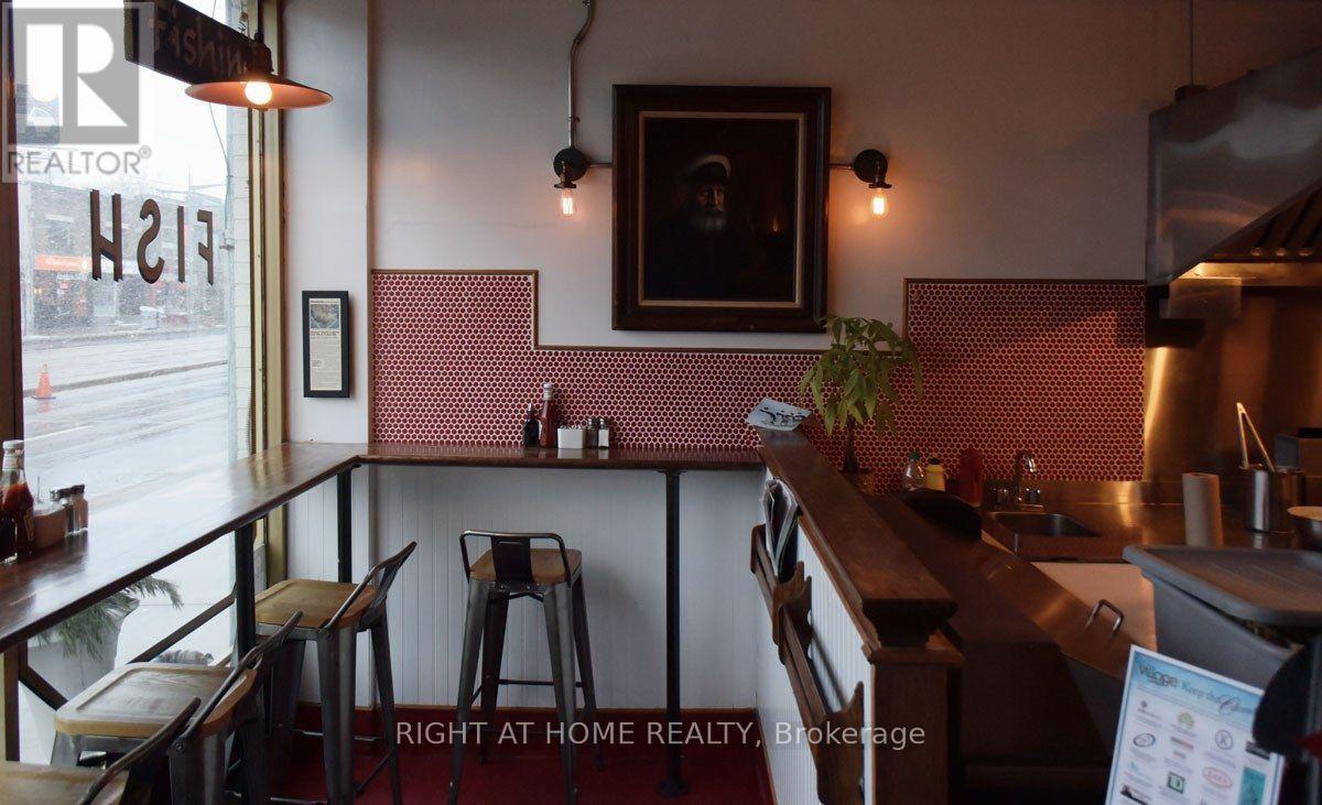 909 - 530 St Clair Avenue W, Toronto, Ontario  M6C 0A2 - Photo 39 - C12671278