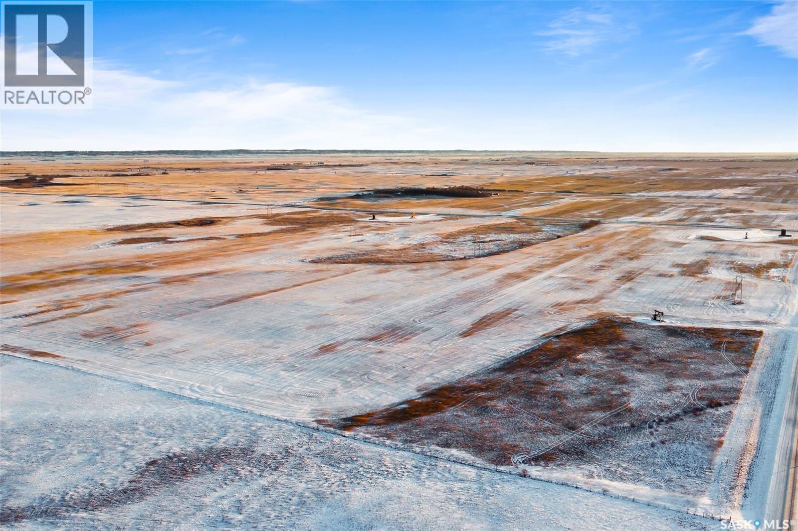 1 Grainland Quarter With Oil Revenue Near Forget, Tecumseh Rm No. 65, Saskatchewan  S0C 0X0 - Photo 2 - SK026376