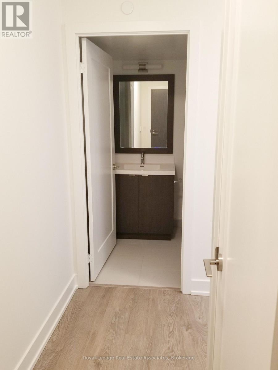 1506 - 7 Mabelle Avenue, Toronto, Ontario  M5T 0C9 - Photo 9 - W12673042