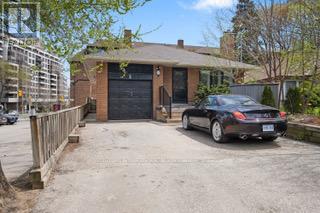 3 OLD MILL TERRACE, Toronto, Ontario