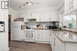 3 Old Mill Terrace, Toronto, Ontario  M8X 1A1 - Photo 26 - W12673062