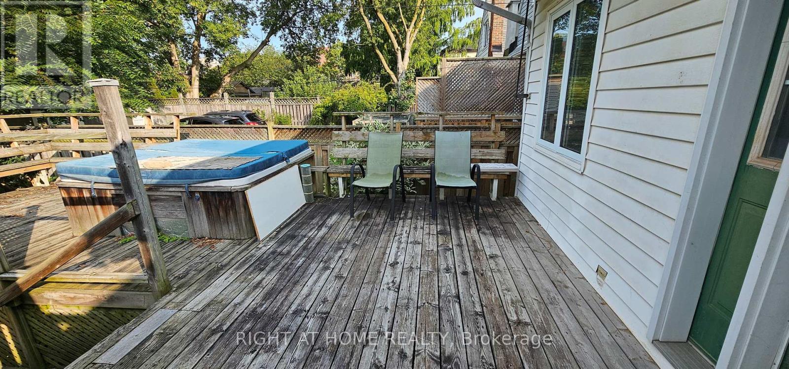 Main Floor - 72 Eleventh Street, Toronto, Ontario  M8V 3G5 - Photo 11 - W12673066