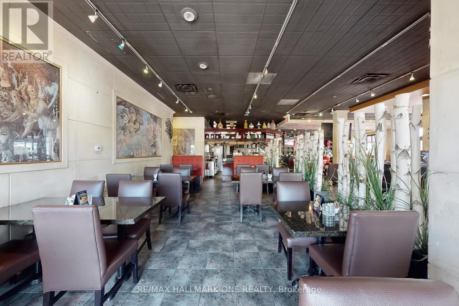 192 Mcewan Drive E, Caledon (Bolton East), Ontario  L7E 4E5 - Photo 5 - W12673092