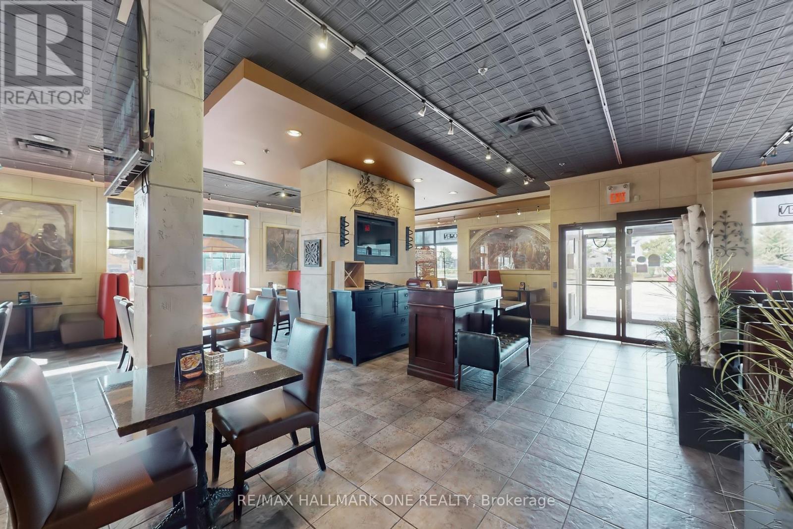 192 Mcewan Drive E, Caledon (Bolton East), Ontario  L7E 4E5 - Photo 6 - W12673092