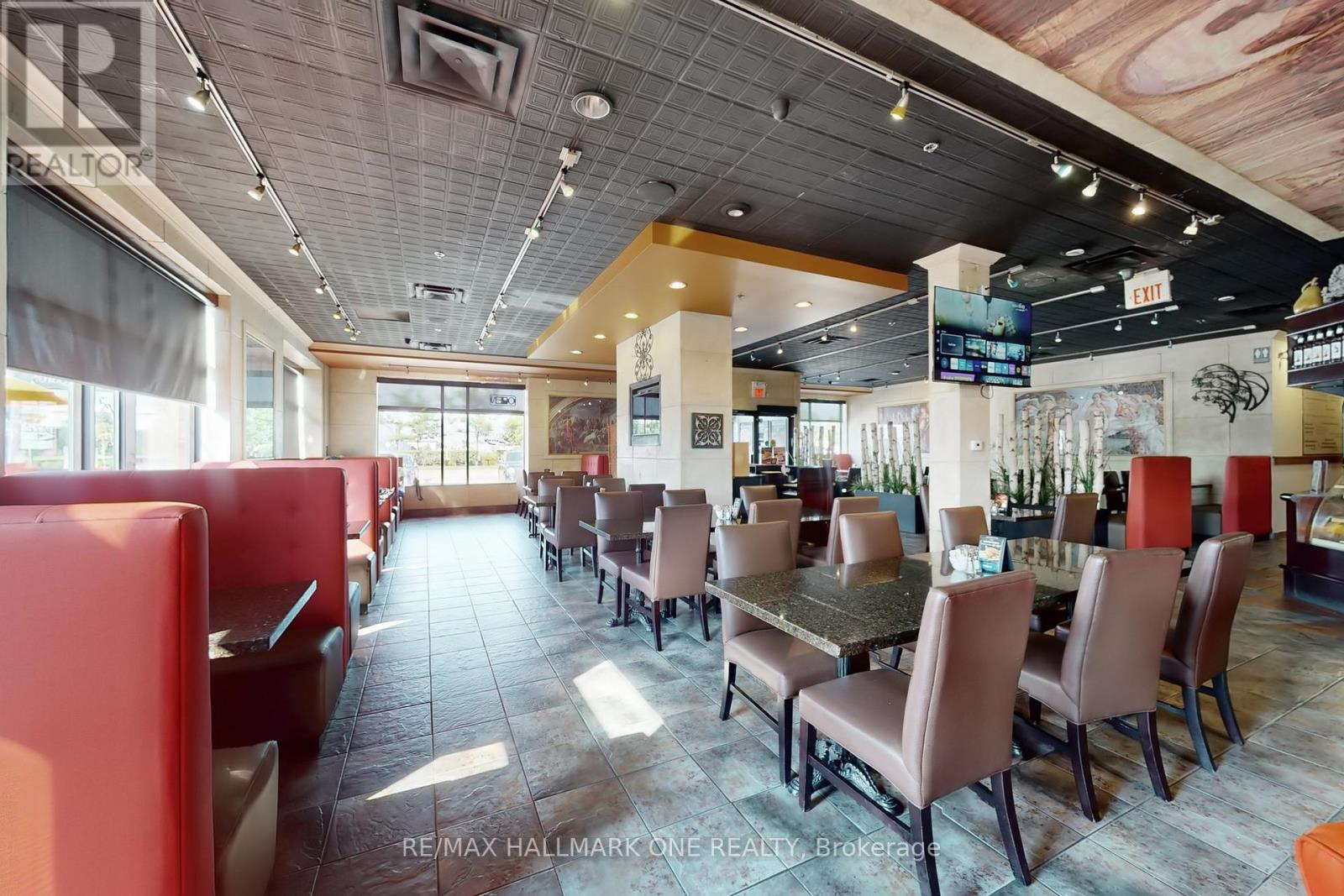 192 Mcewan Drive E, Caledon (Bolton East), Ontario  L7E 4E5 - Photo 8 - W12673092