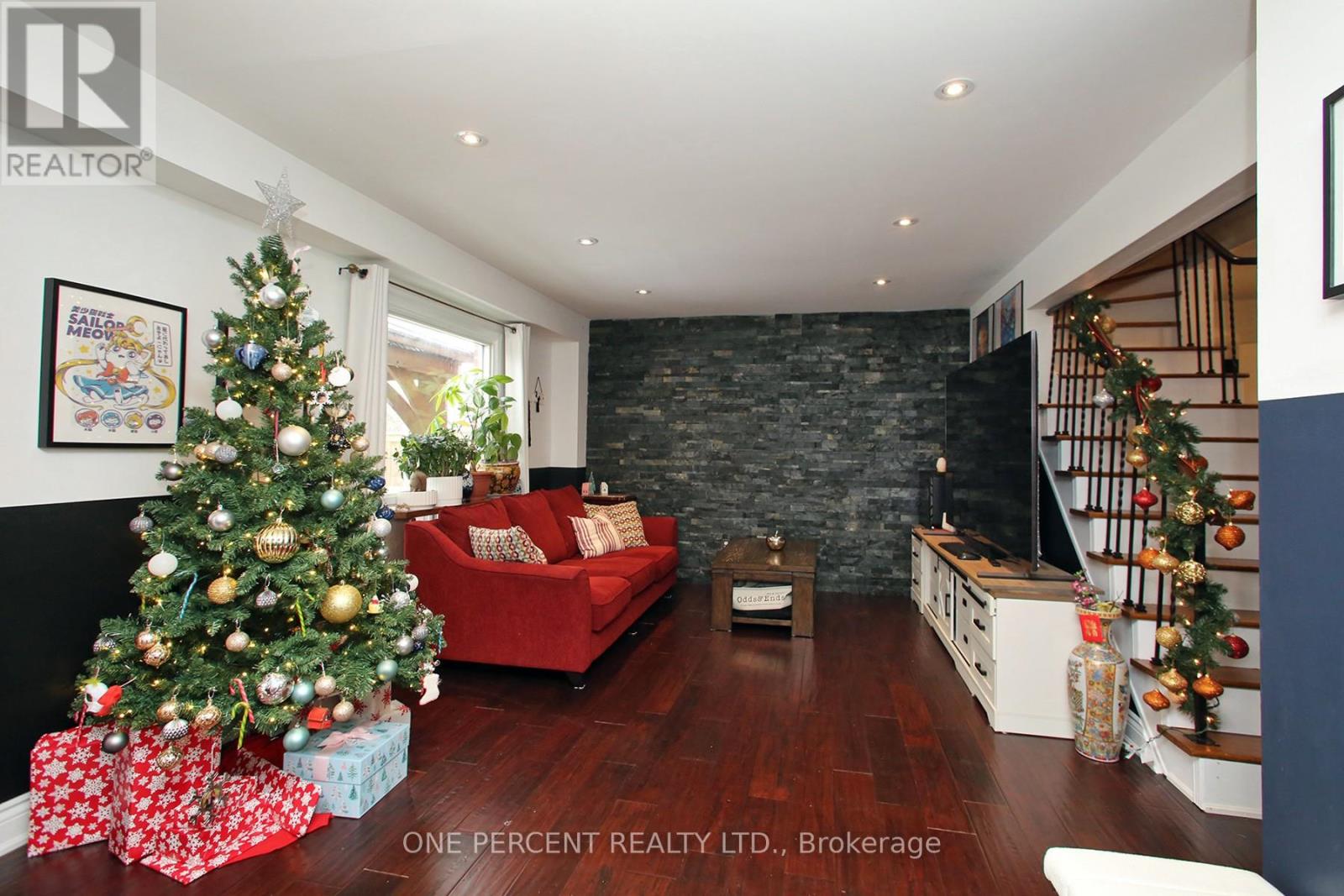 85 Ashford Court, Brampton, Ontario  L6V 3E2 - Photo 10 - W12673104