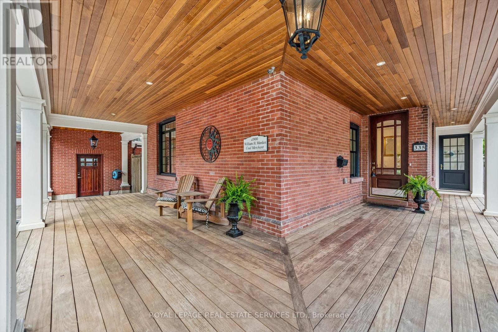 335 Lakeshore Road W, Oakville, Ontario  L6K 1G3 - Photo 7 - W12673206