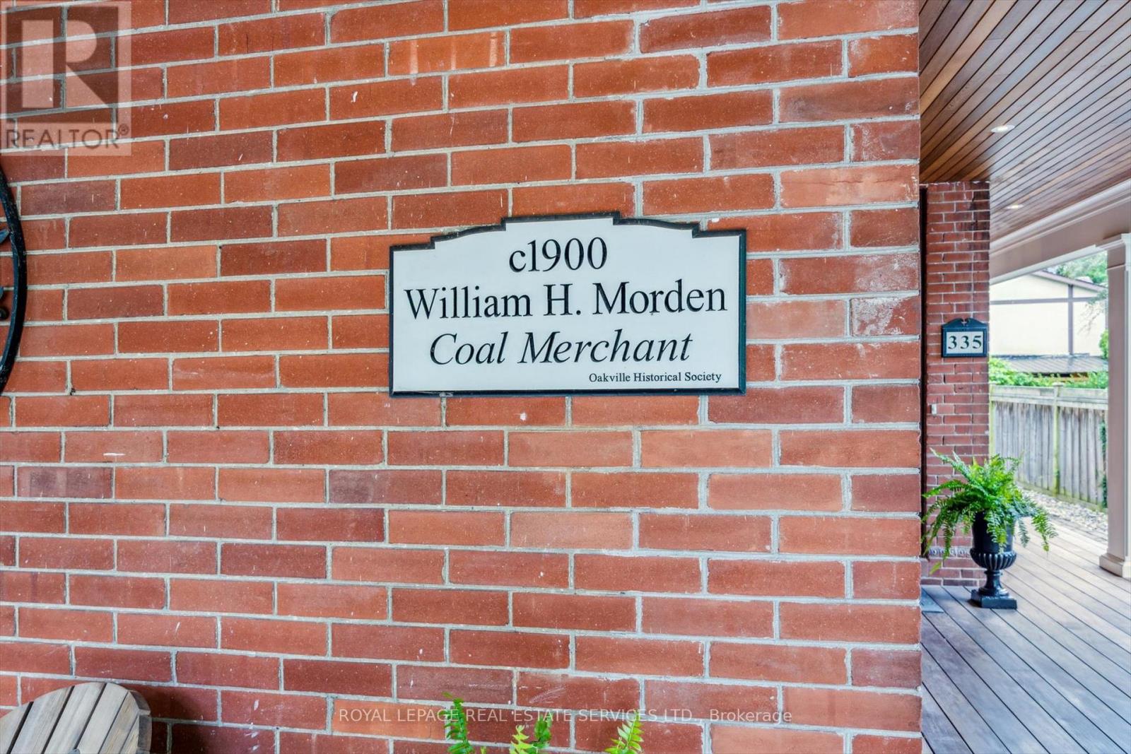 335 Lakeshore Road W, Oakville, Ontario  L6K 1G3 - Photo 8 - W12673206