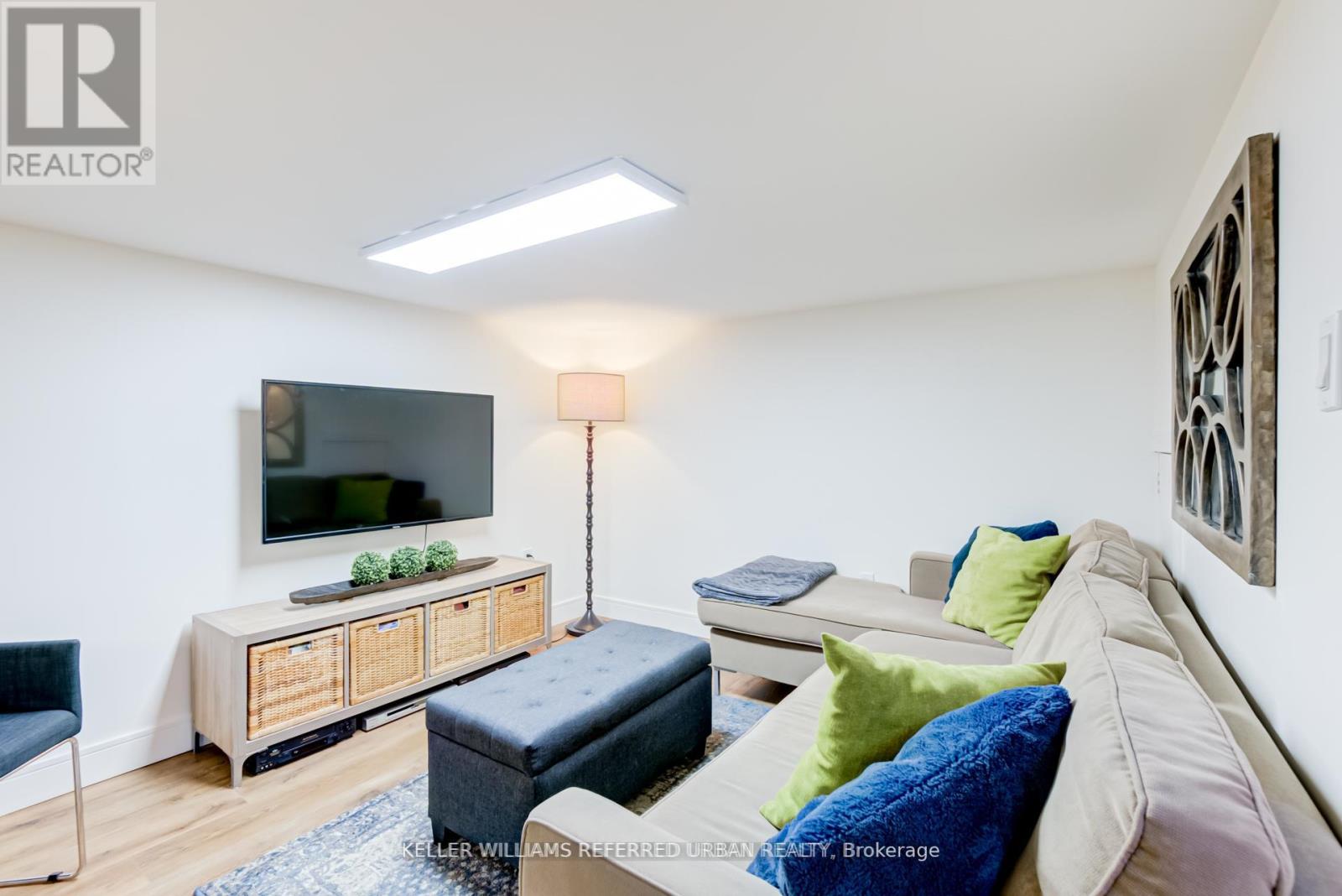 12 Wesley Avenue, Mississauga, Ontario  L5H 2M5 - Photo 39 - W12673208