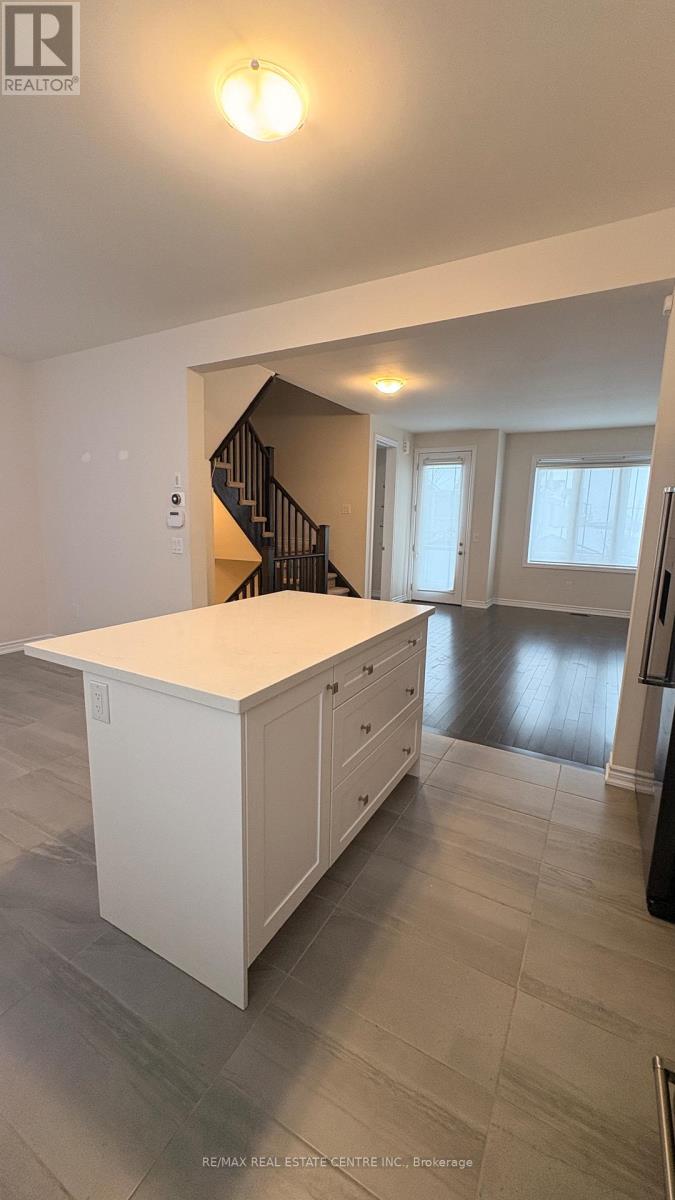 6 Slack Lane, Caledon, Ontario  L7C 4H2 - Photo 15 - W12673242