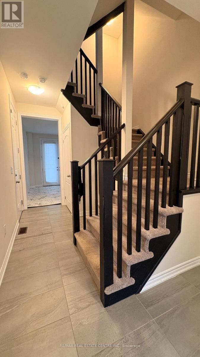 6 Slack Lane, Caledon, Ontario  L7C 4H2 - Photo 2 - W12673242