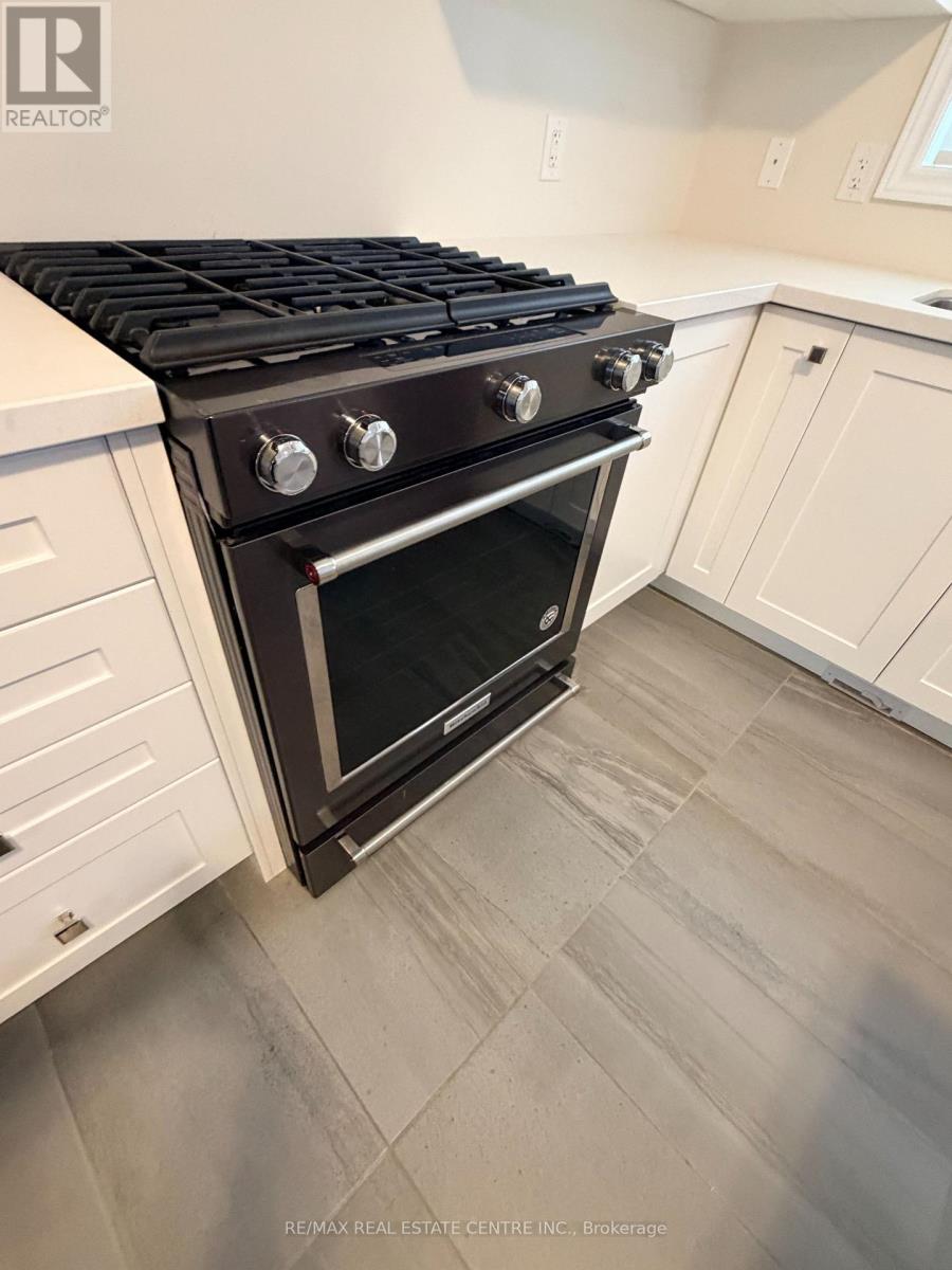 6 Slack Lane, Caledon, Ontario  L7C 4H2 - Photo 21 - W12673242