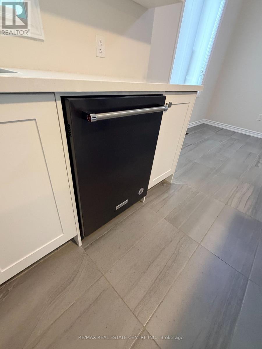 6 Slack Lane, Caledon, Ontario  L7C 4H2 - Photo 22 - W12673242