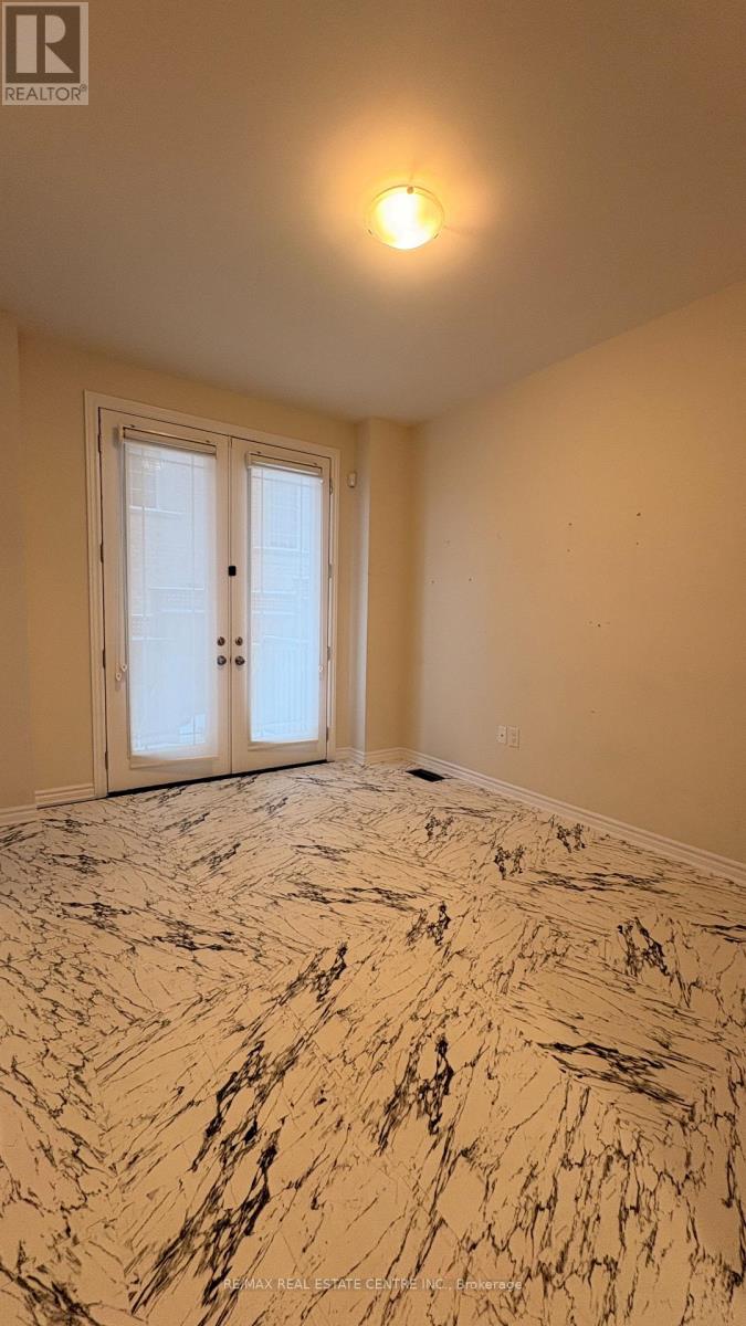 6 Slack Lane, Caledon, Ontario  L7C 4H2 - Photo 4 - W12673242