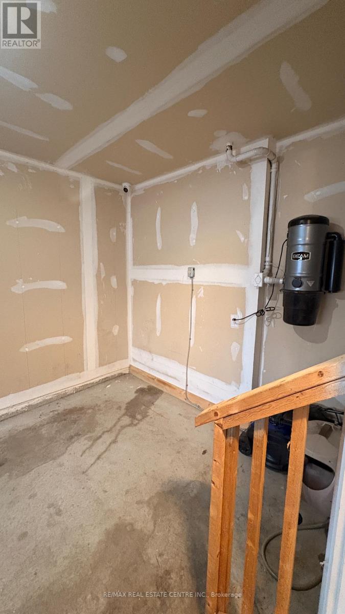 6 Slack Lane, Caledon, Ontario  L7C 4H2 - Photo 41 - W12673242