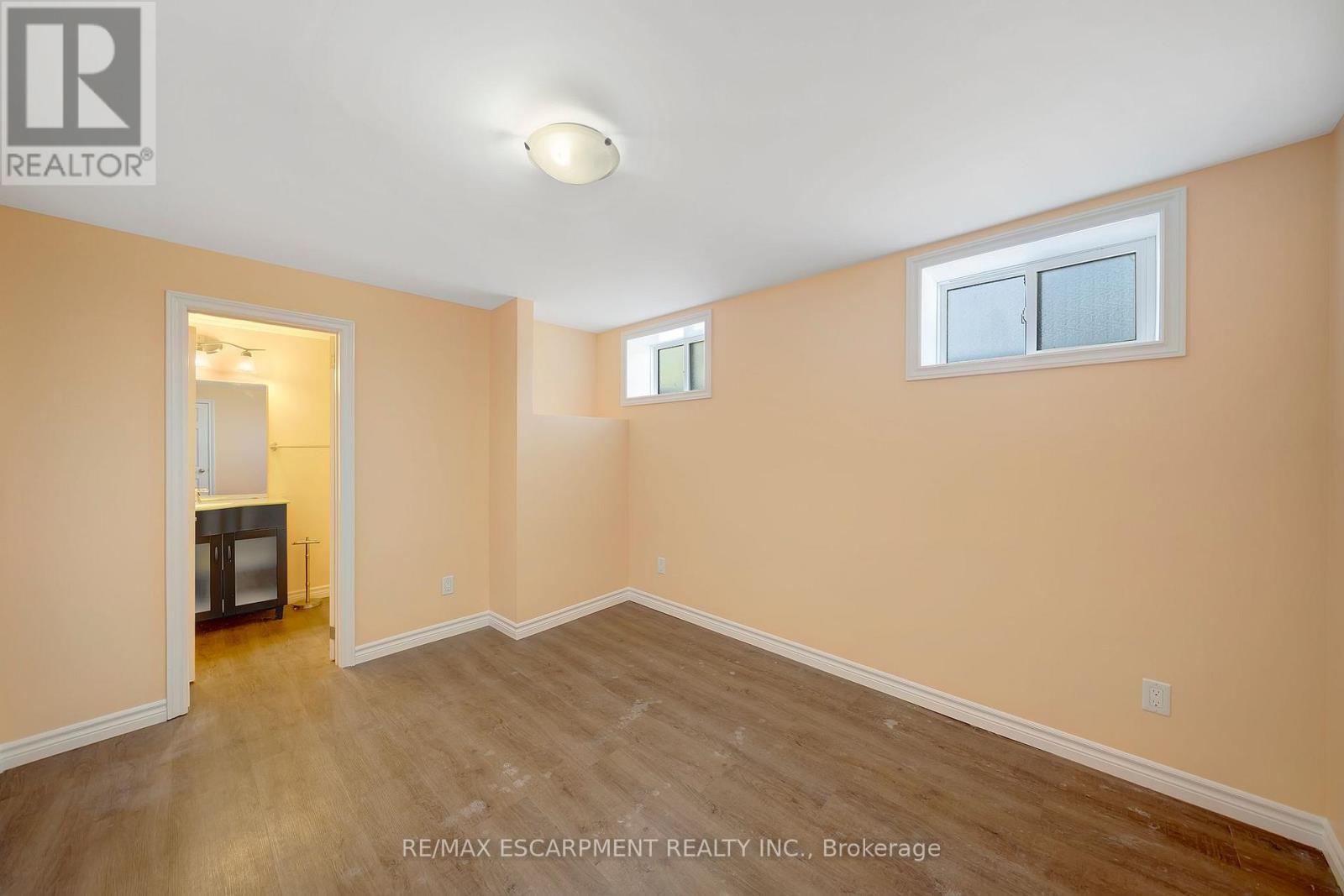 167 Miles Road, Hamilton, Ontario  L8W 1E2 - Photo 22 - X12673038