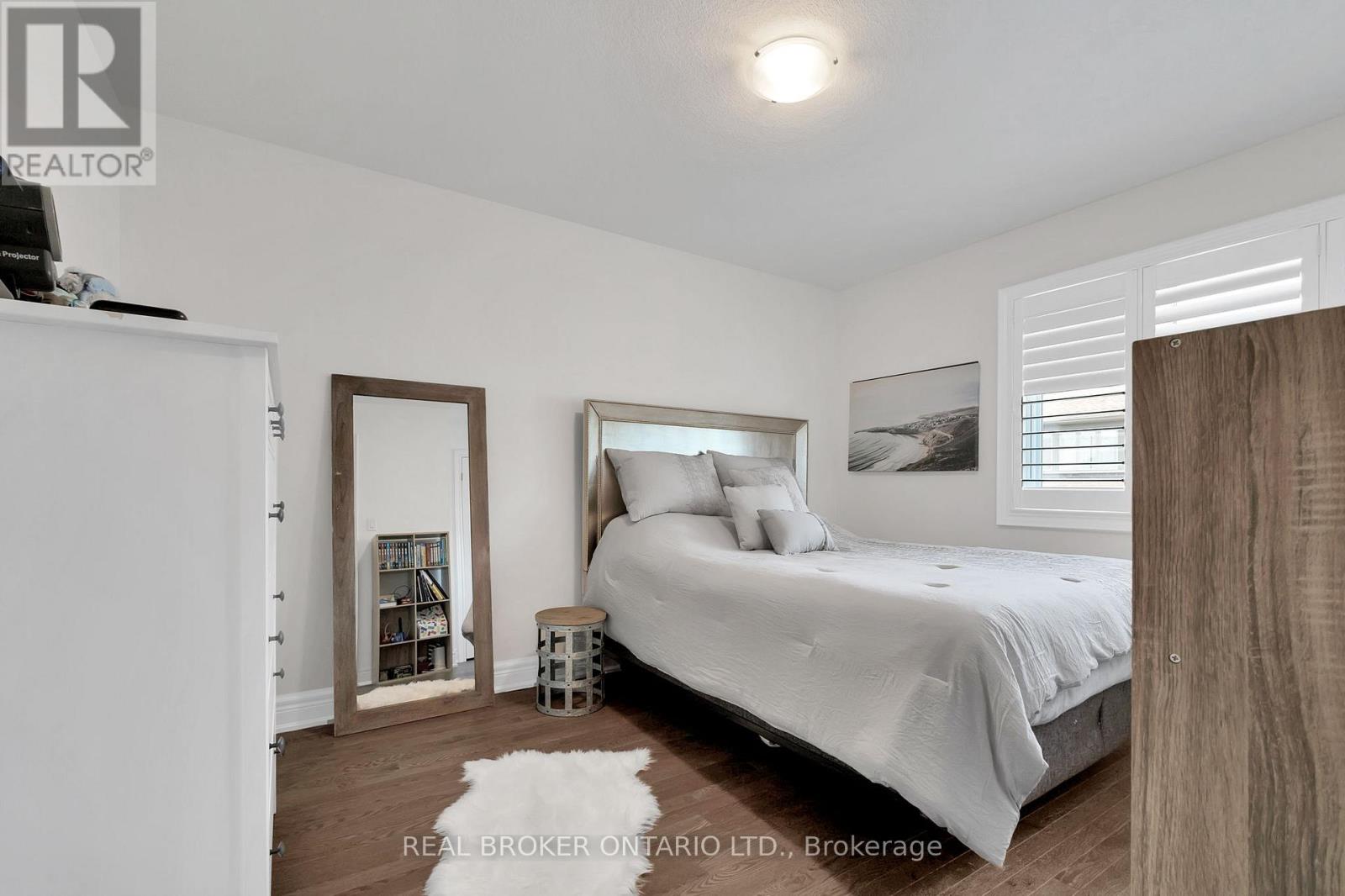 206 Carriage Way S, Waterloo, Ontario  N2K 0C6 - Photo 19 - X12673102