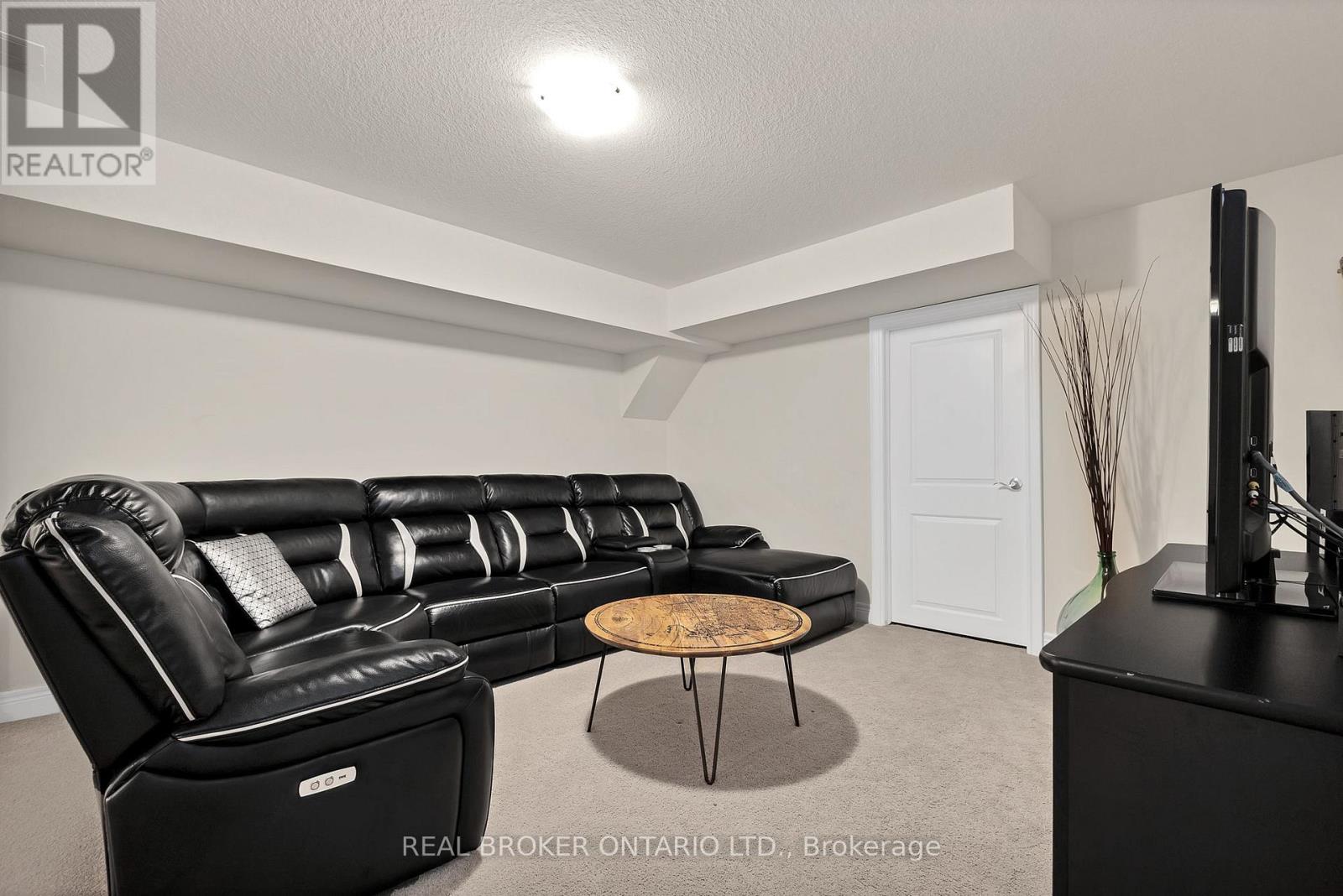 206 Carriage Way S, Waterloo, Ontario  N2K 0C6 - Photo 38 - X12673102