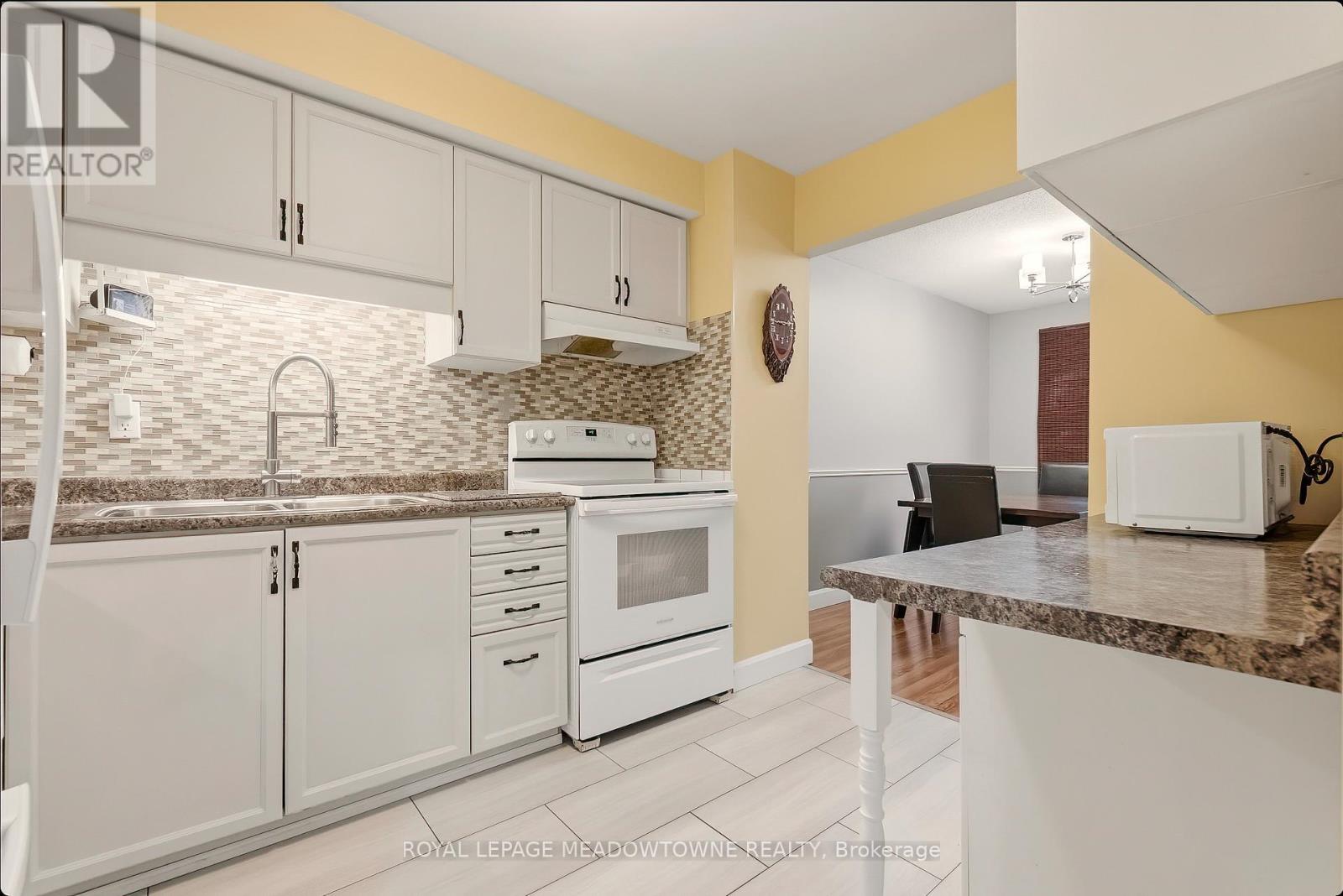 44 - 1 Royalwood Court, Hamilton, Ontario  L8E 4Y3 - Photo 15 - X12673144