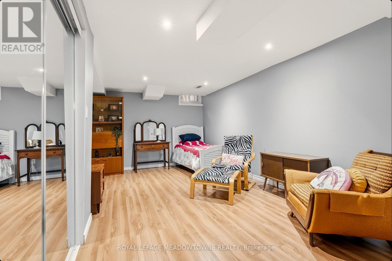 44 - 1 Royalwood Court, Hamilton, Ontario  L8E 4Y3 - Photo 34 - X12673144