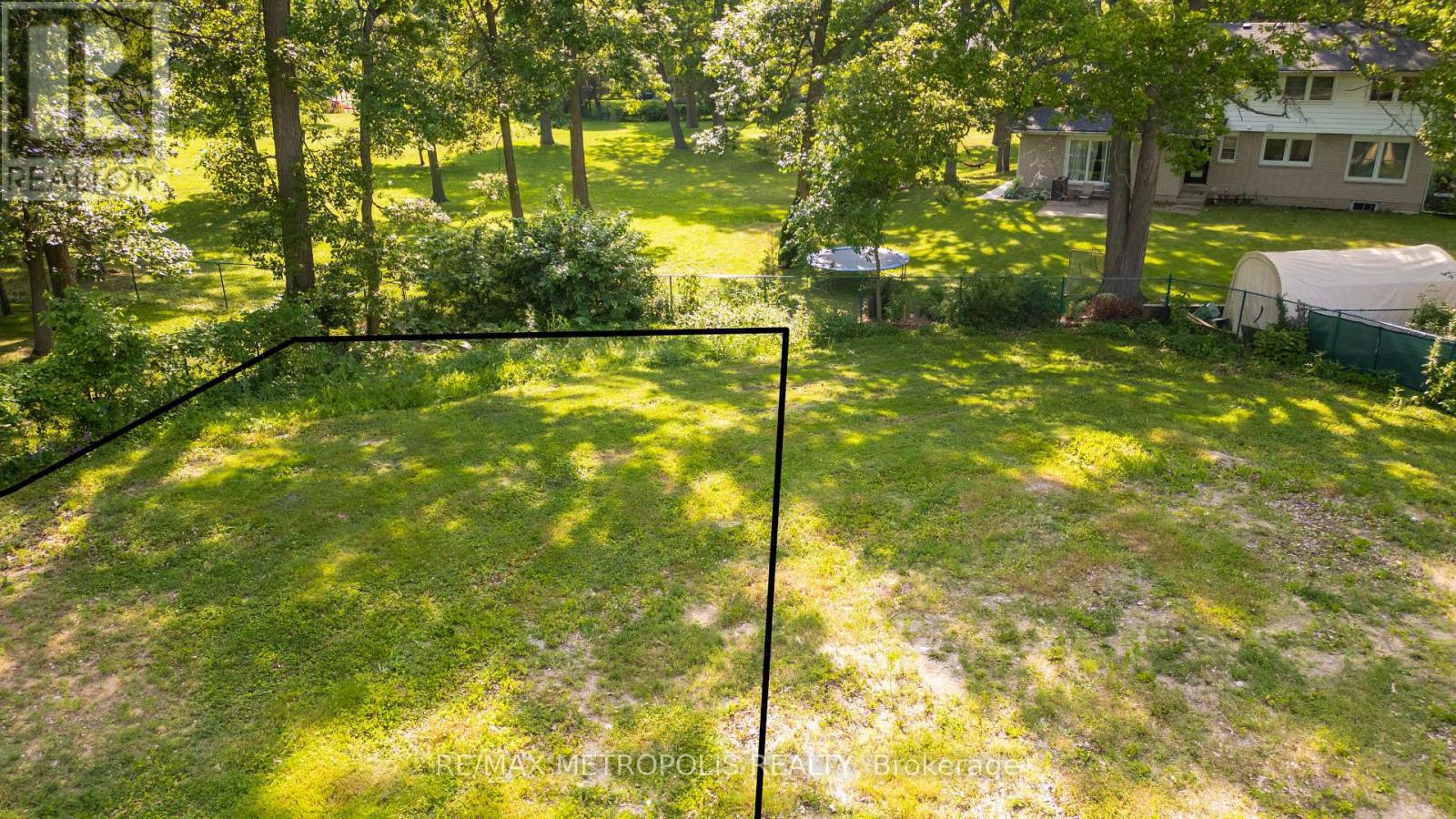 1307-N Ridgewood Drive, Sarnia, Ontario  N7V 3R2 - Photo 10 - X12673146