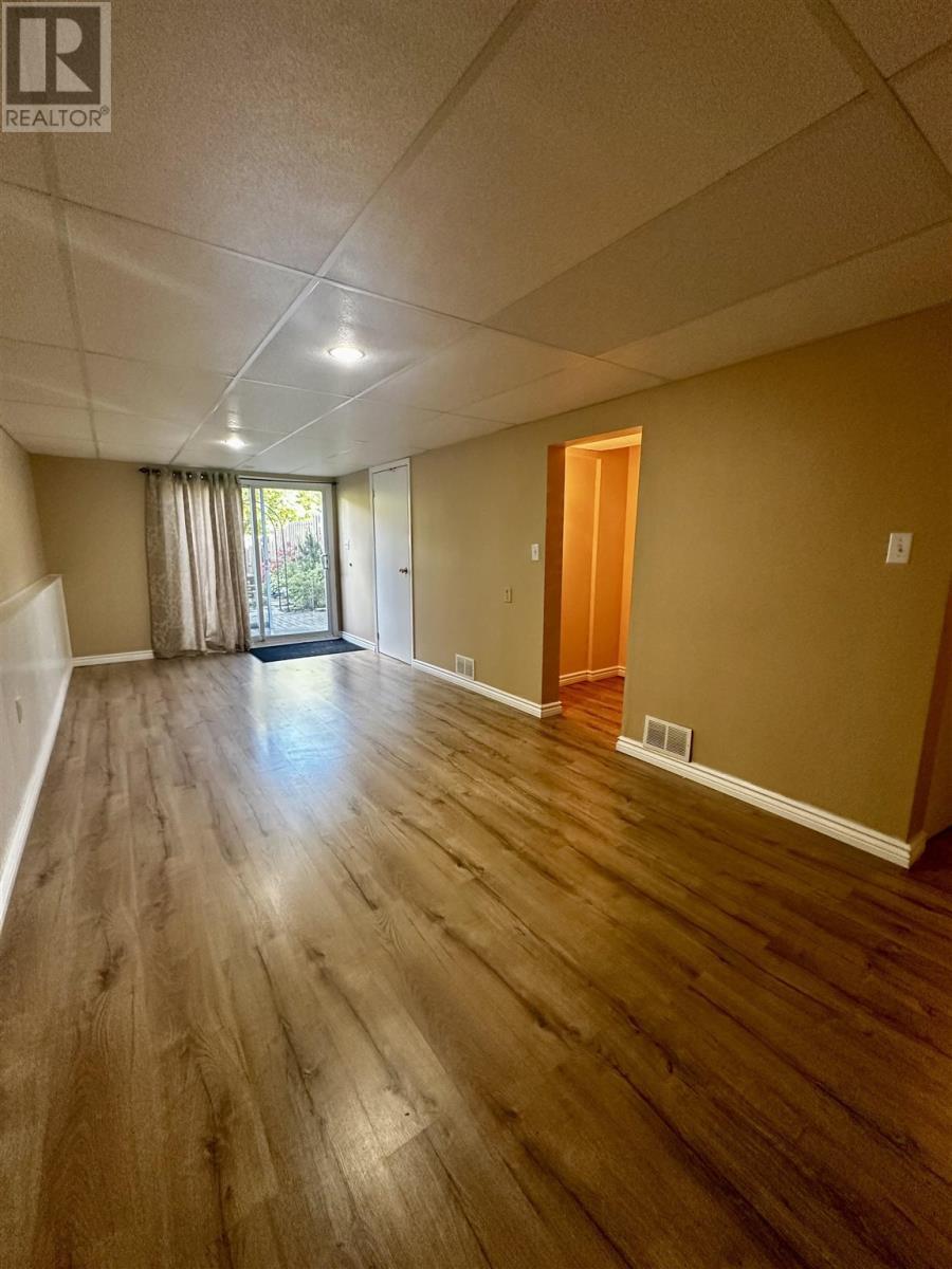 76 Frobel Dr, Elliot Lake, Ontario  P5A 3A2 - Photo 10 - SM253438