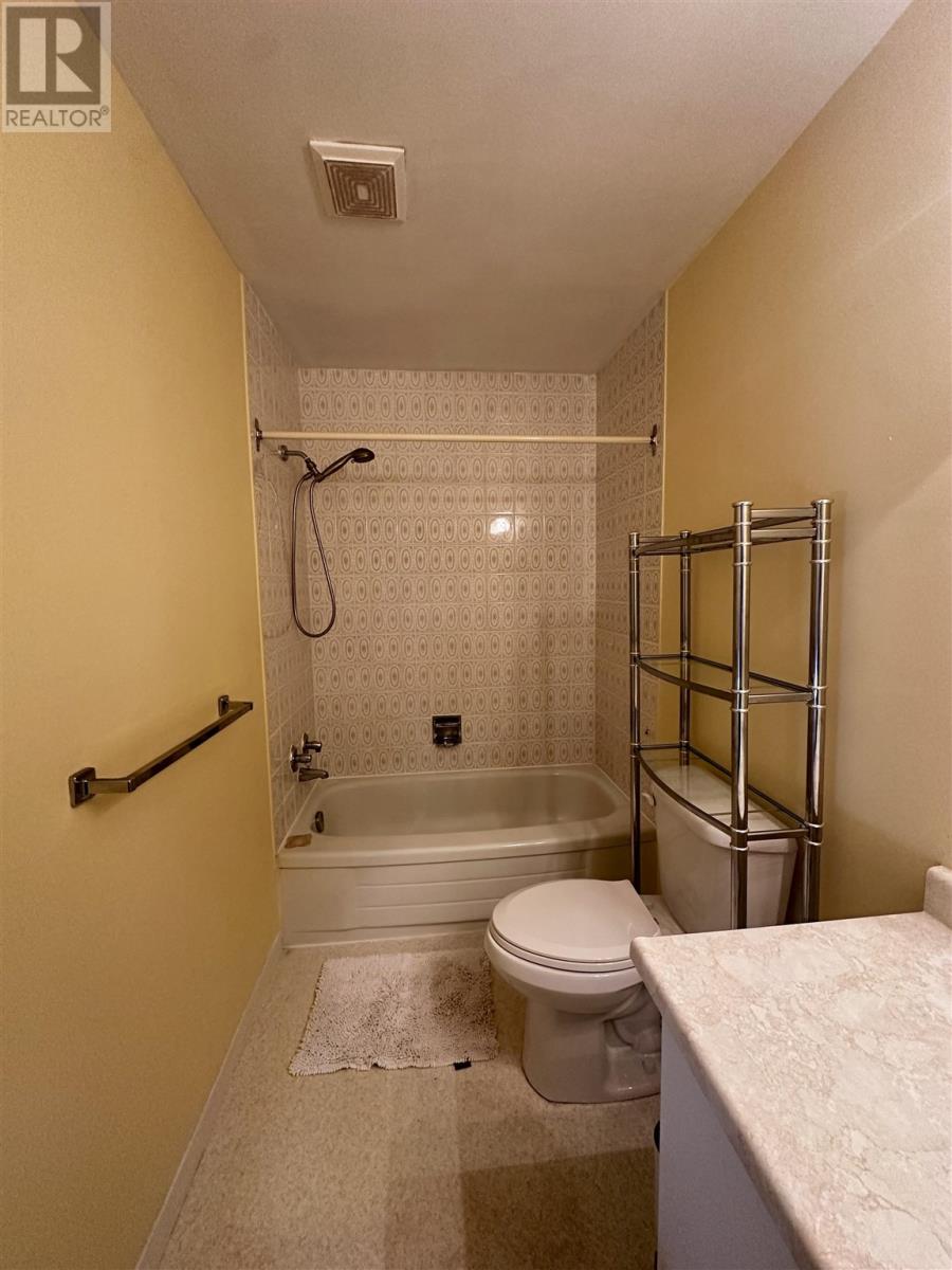 76 Frobel Dr, Elliot Lake, Ontario  P5A 3A2 - Photo 22 - SM253438