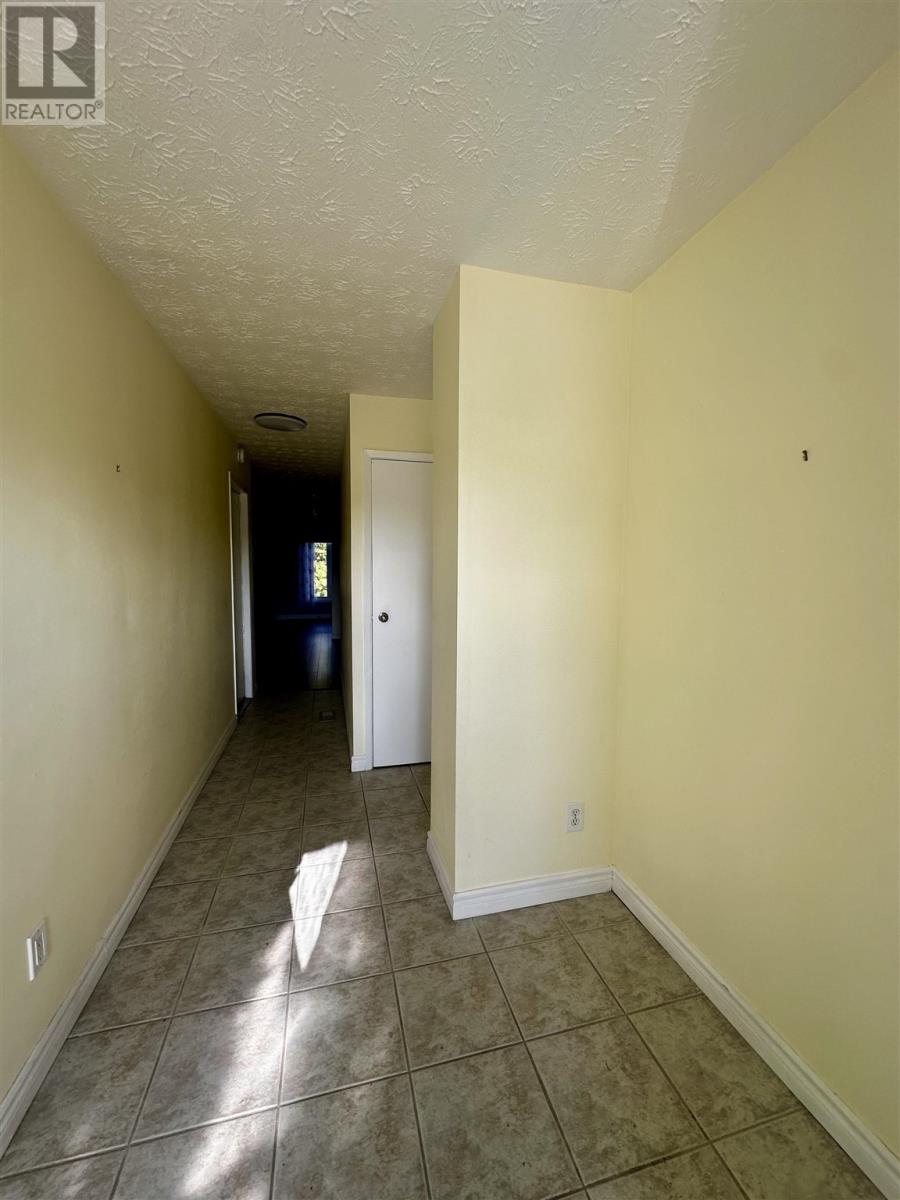 76 Frobel Dr, Elliot Lake, Ontario  P5A 3A2 - Photo 8 - SM253438