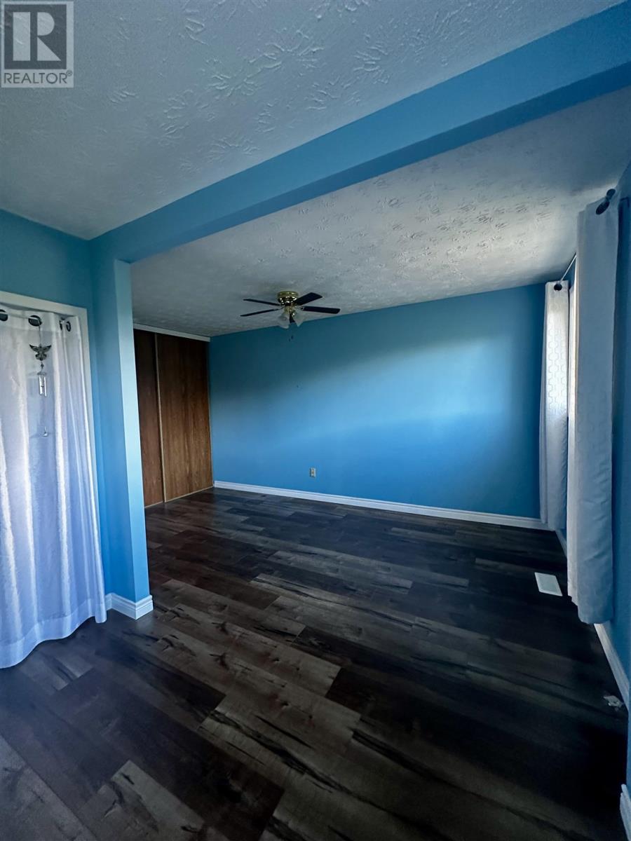 76 Frobel Dr, Elliot Lake, Ontario  P5A 3A2 - Photo 16 - SM253438