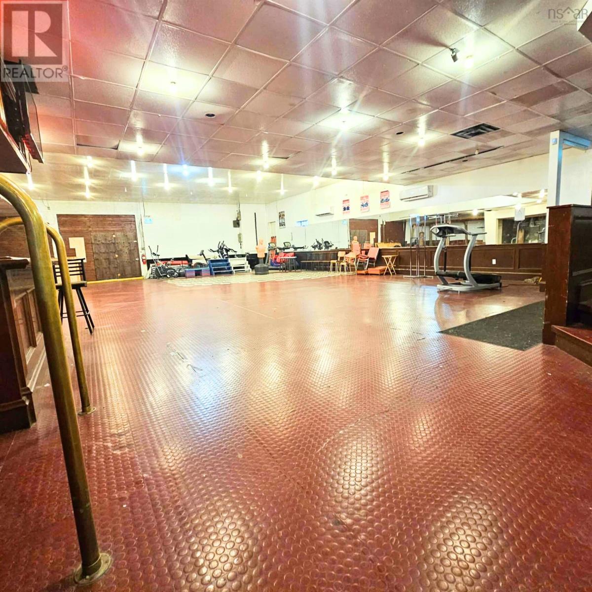 3447 Wilson Avenue, New Waterford, Nova Scotia  B1H 1G4 - Photo 13 - 202528335