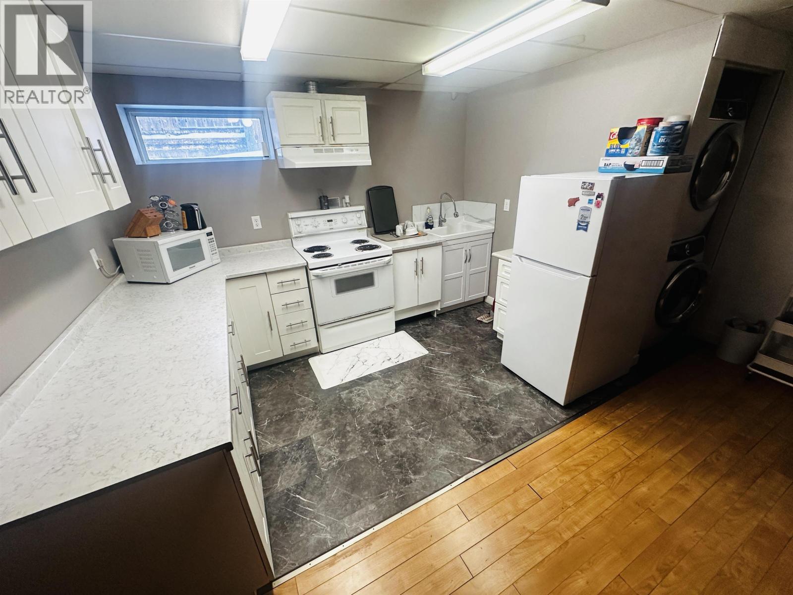 275 9th Avenue, Burns Lake, British Columbia  V0J 1E0 - Photo 29 - R3076921