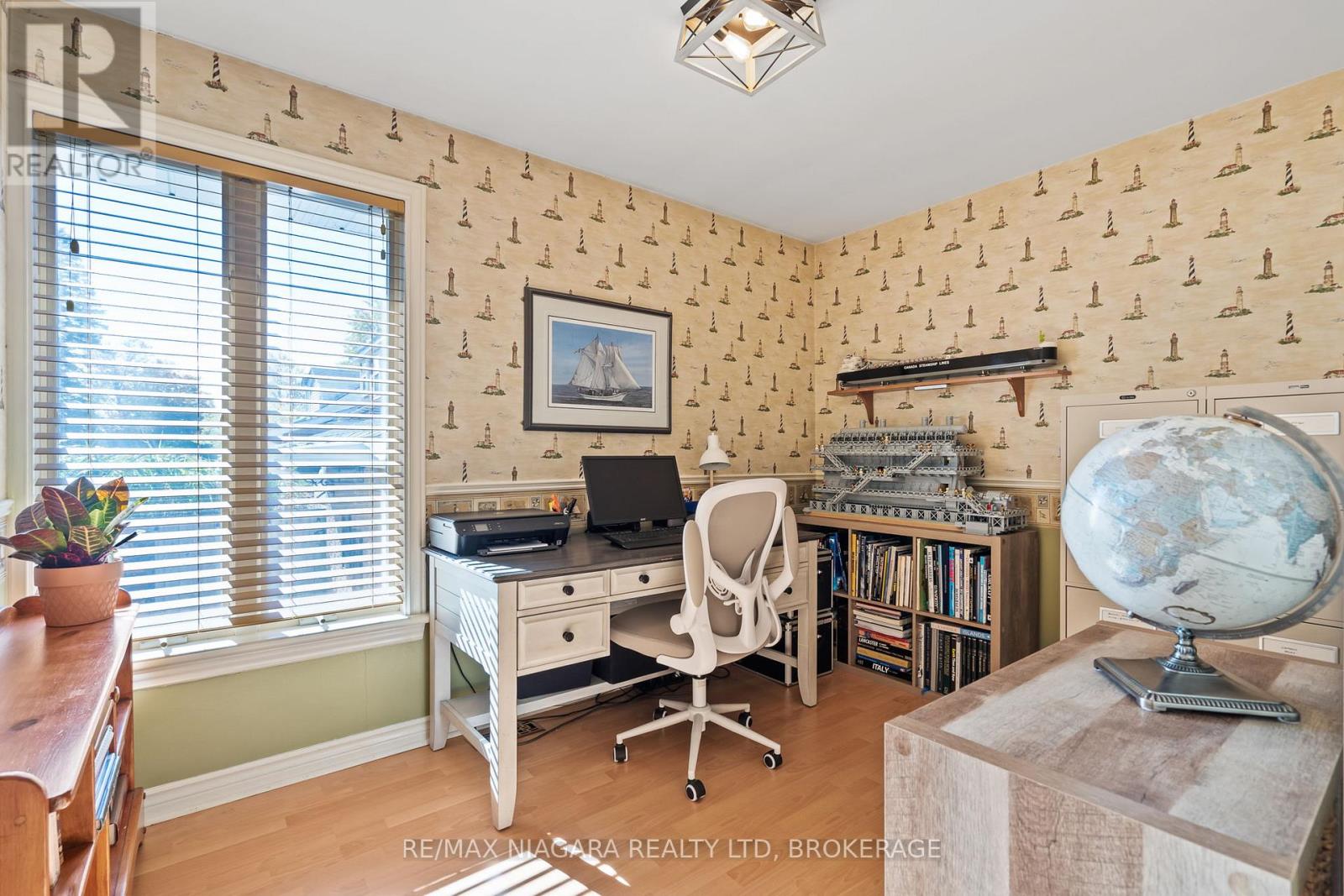 39 Rosemount Avenue, Port Colborne, Ontario  L3K 5P8 - Photo 17 - X12487904