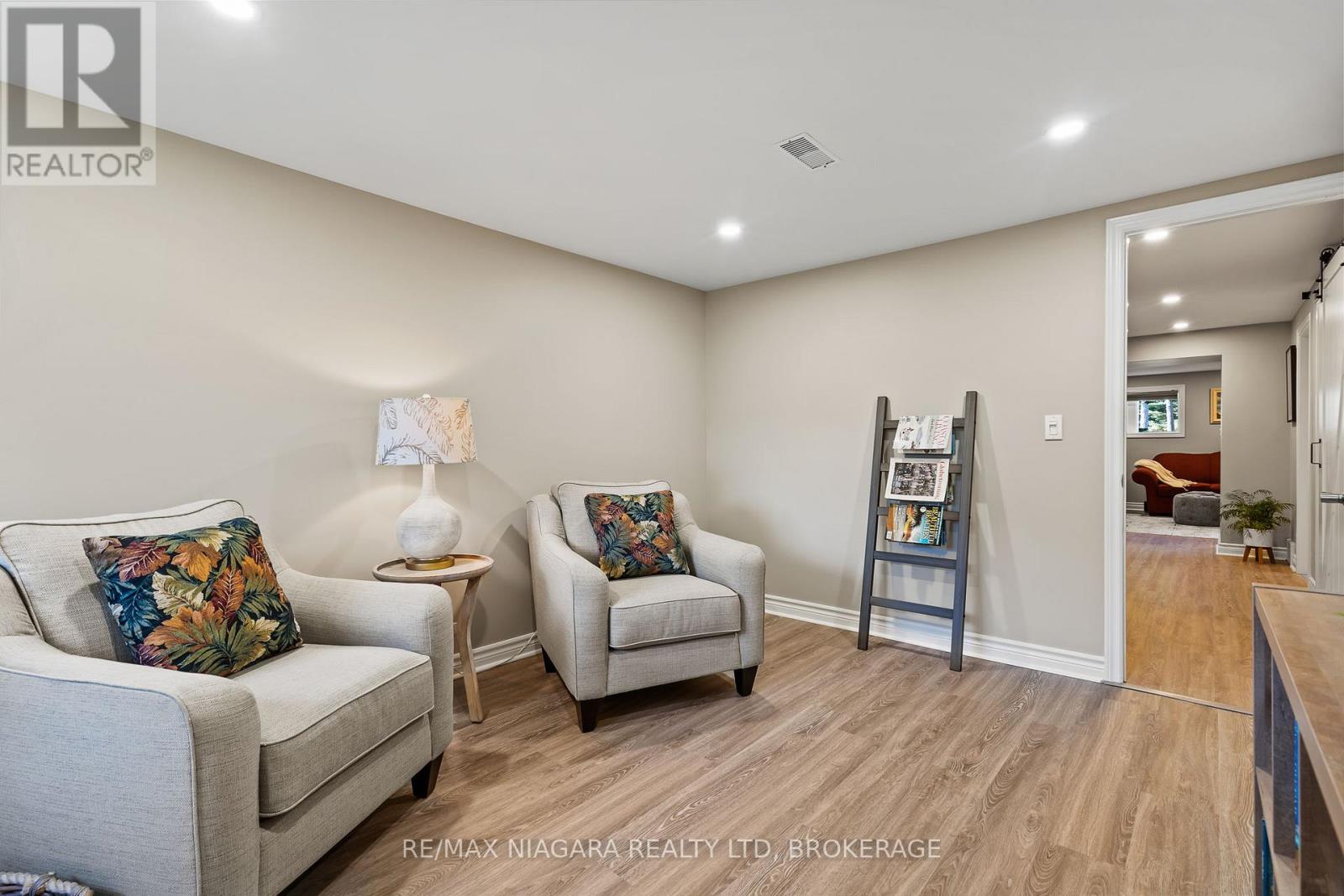 39 Rosemount Avenue, Port Colborne, Ontario  L3K 5P8 - Photo 26 - X12487904