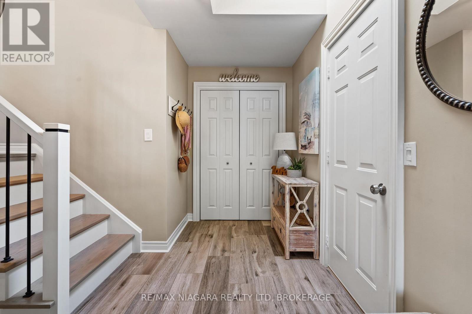 39 Rosemount Avenue, Port Colborne, Ontario  L3K 5P8 - Photo 4 - X12487904