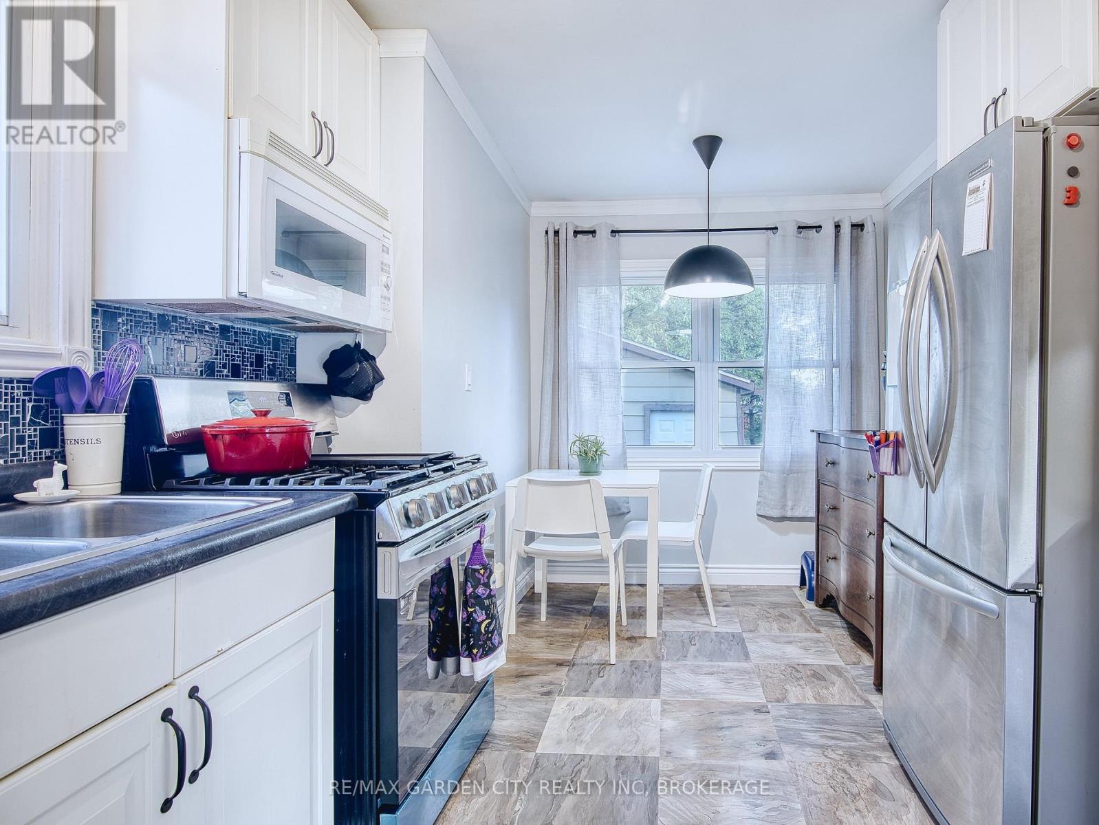 809 Steele Street, Port Colborne, Ontario  L3K 4Z5 - Photo 17 - X12488174