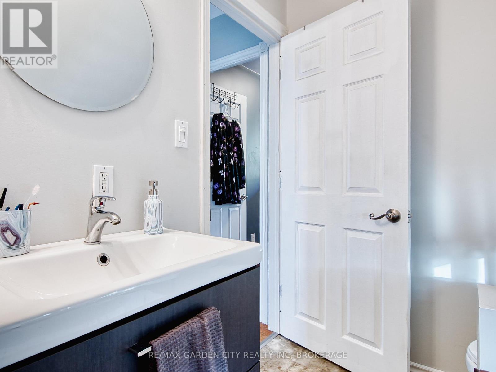 809 Steele Street, Port Colborne, Ontario  L3K 4Z5 - Photo 25 - X12488174