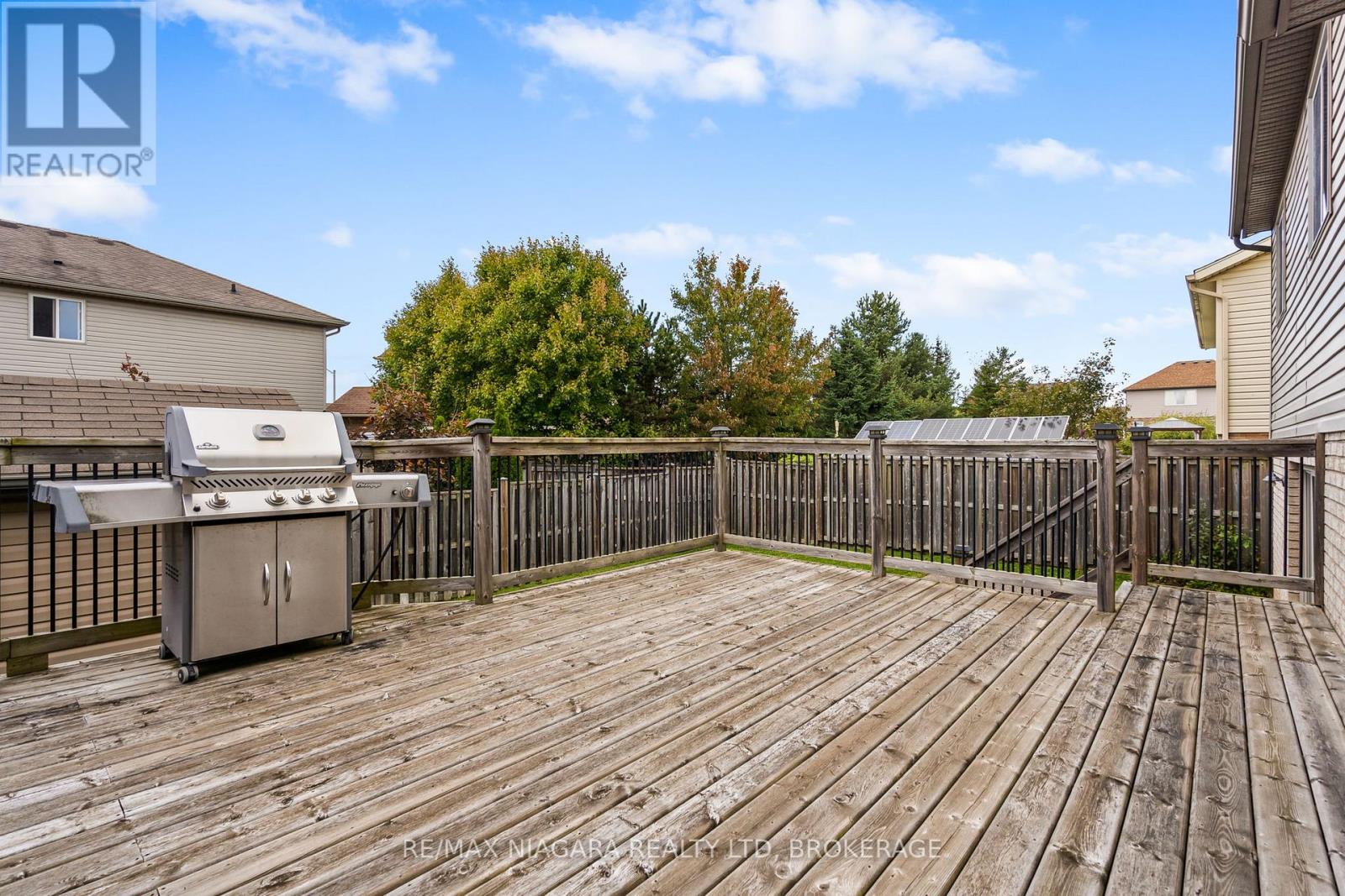 6877 Courtney Crescent, Niagara Falls, Ontario  L2H 0A3 - Photo 30 - X12488550