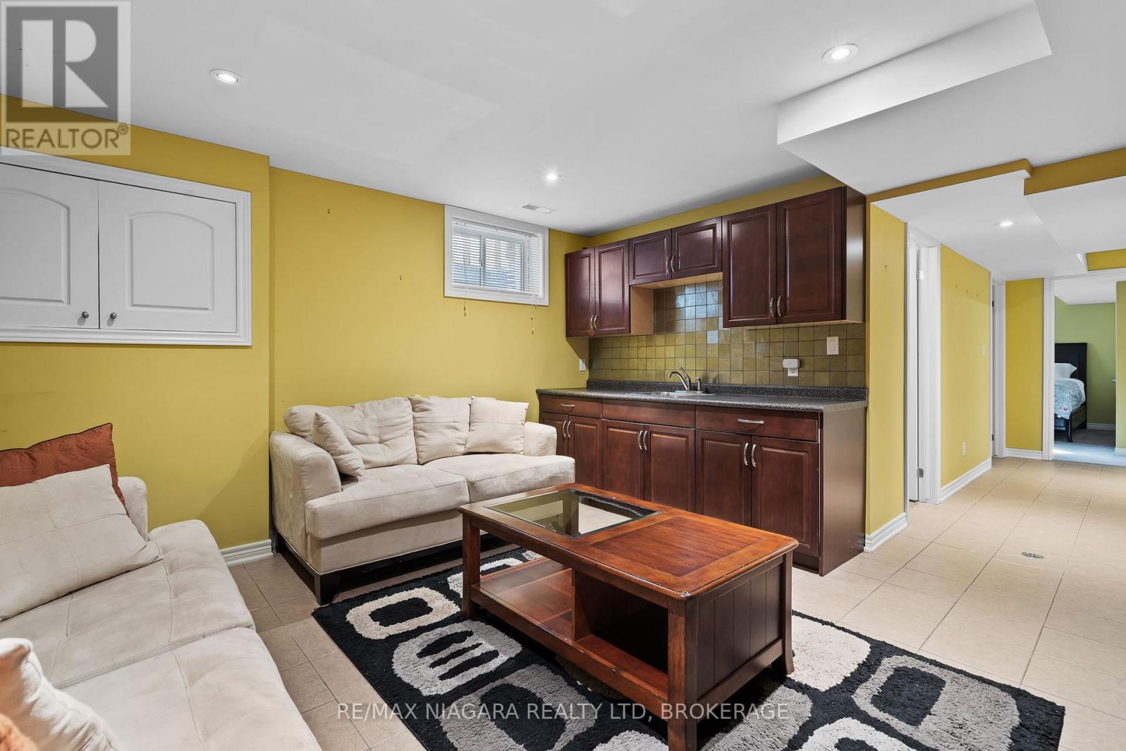 6877 Courtney Crescent, Niagara Falls, Ontario  L2H 0A3 - Photo 26 - X12488550