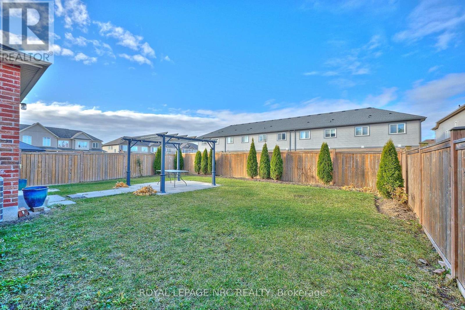 9367 Emerald Avenue, Niagara Falls, Ontario  L2G 0X5 - Photo 43 - X12554180