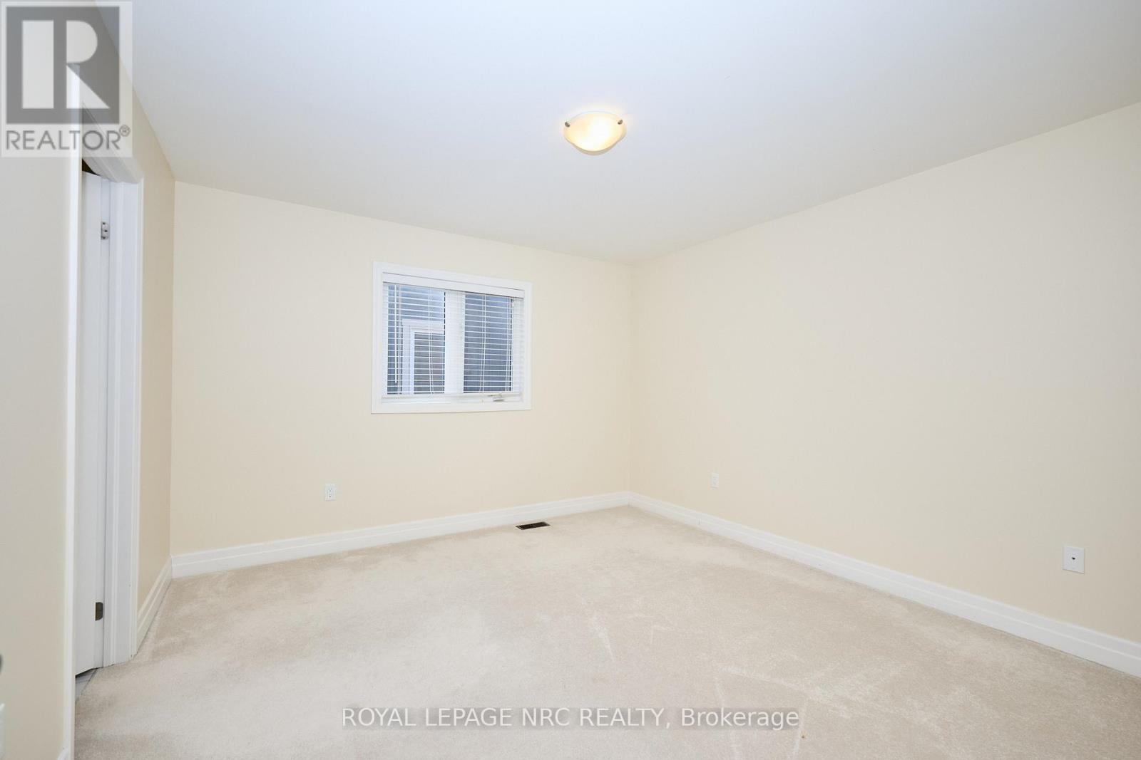 9367 Emerald Avenue, Niagara Falls, Ontario  L2G 0X5 - Photo 33 - X12554180