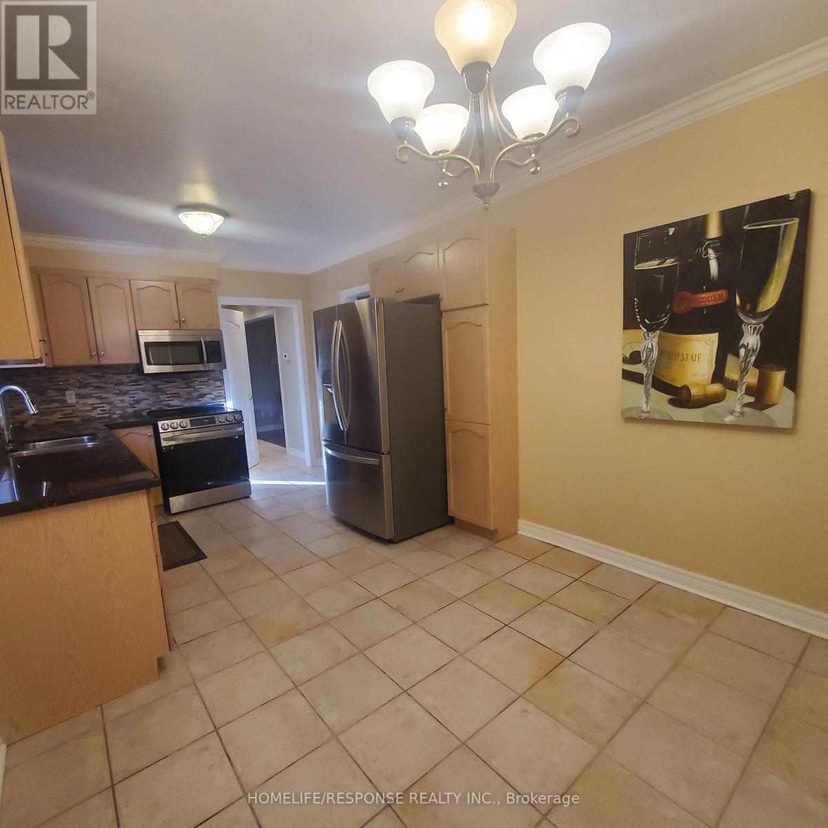 Main And 2nd Floor - 6 Solway Avenue, Vaughan, Ontario  L6A 2W9 - Photo 4 - N12664242