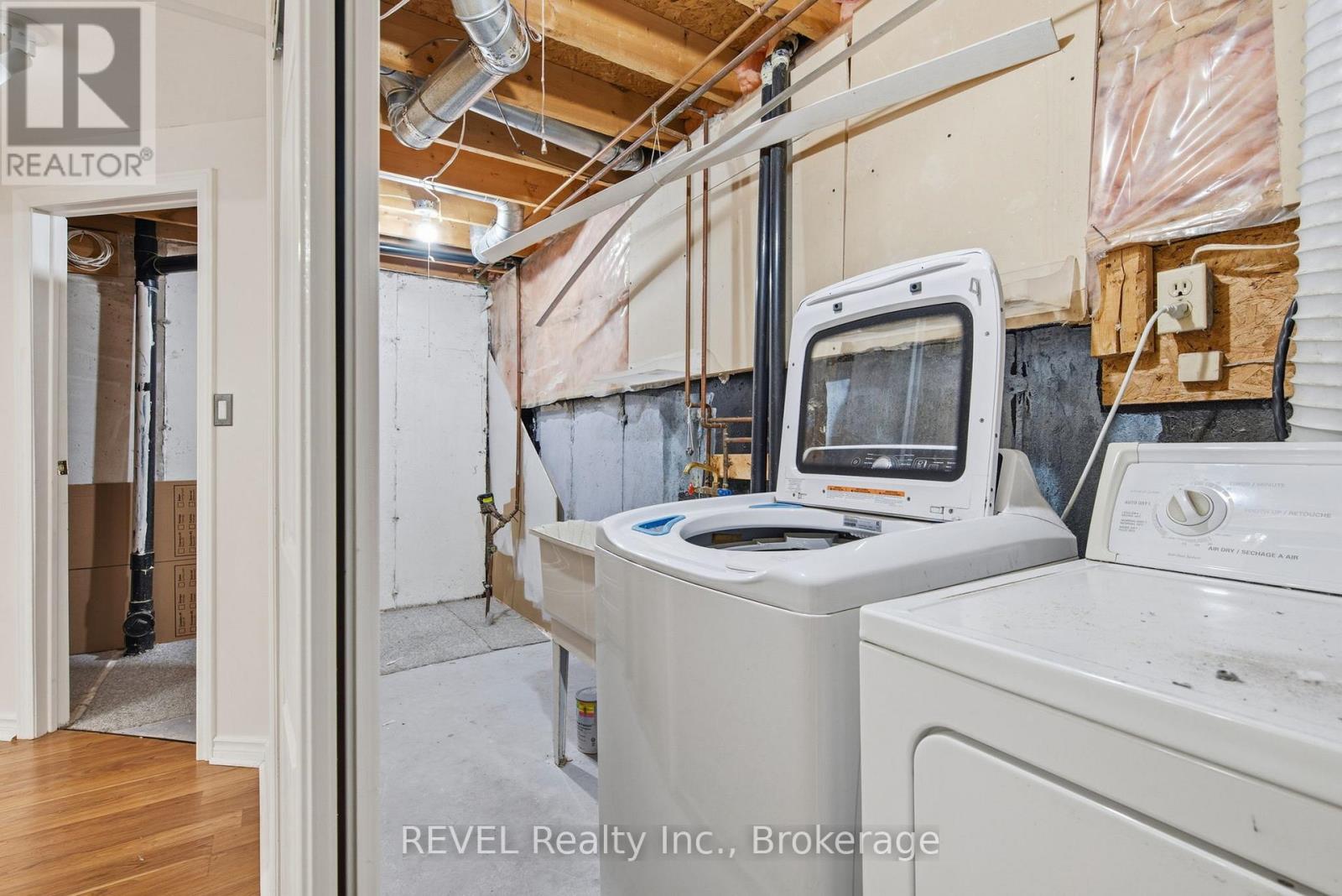 21 - 8136 Coventry Road, Niagara Falls, Ontario  L2H 2X6 - Photo 17 - X12554454