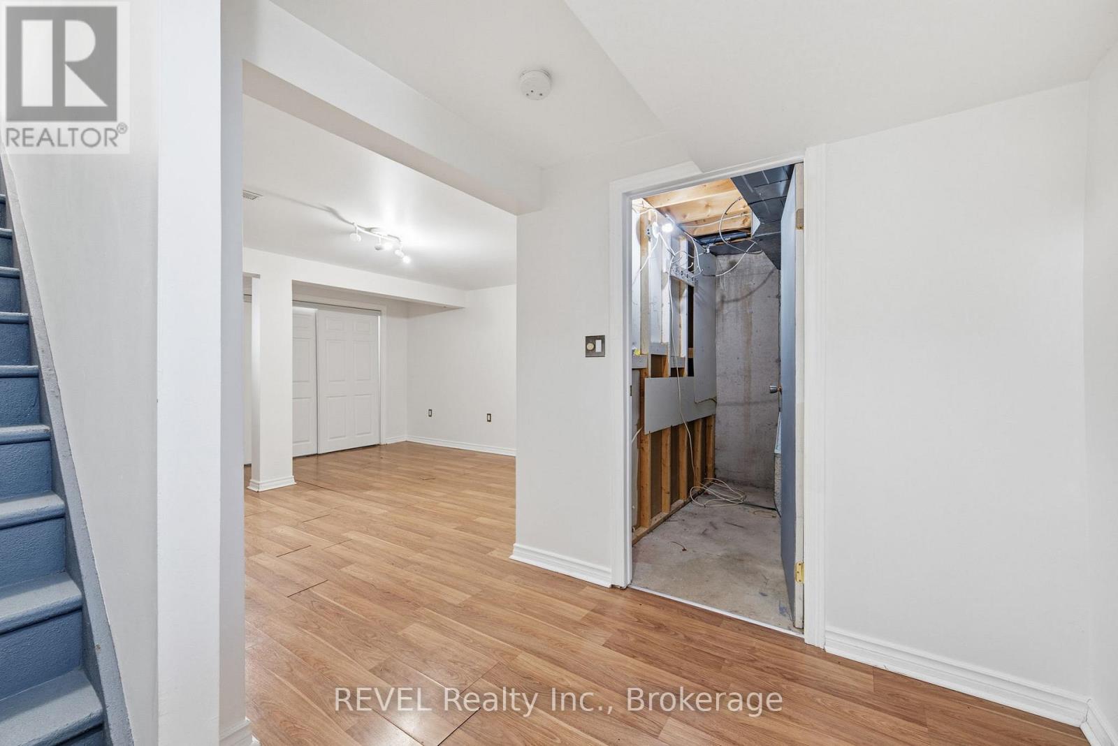 21 - 8136 Coventry Road, Niagara Falls, Ontario  L2H 2X6 - Photo 13 - X12554454