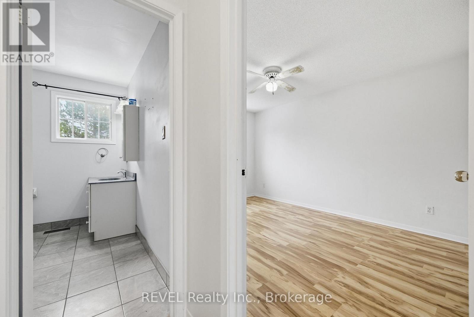 21 - 8136 Coventry Road, Niagara Falls, Ontario  L2H 2X6 - Photo 18 - X12554454