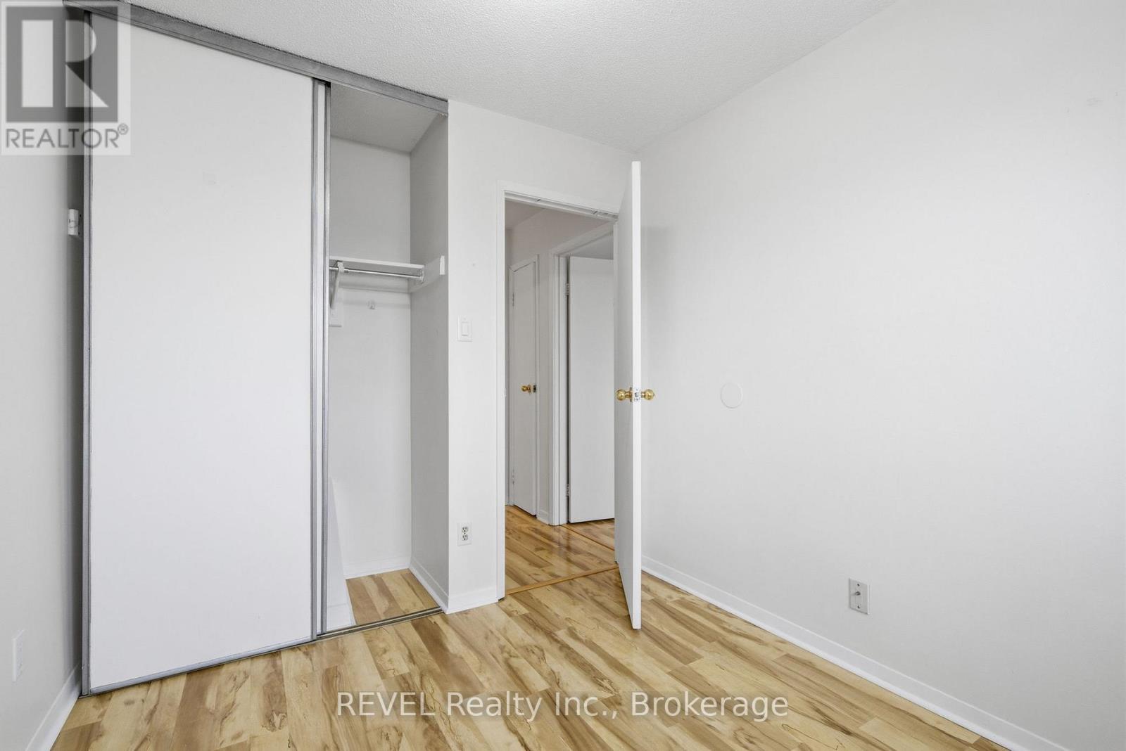 21 - 8136 Coventry Road, Niagara Falls, Ontario  L2H 2X6 - Photo 25 - X12554454