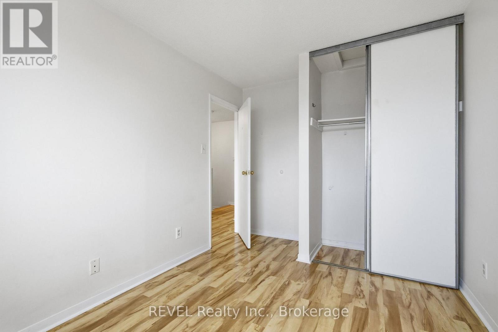 21 - 8136 Coventry Road, Niagara Falls, Ontario  L2H 2X6 - Photo 23 - X12554454