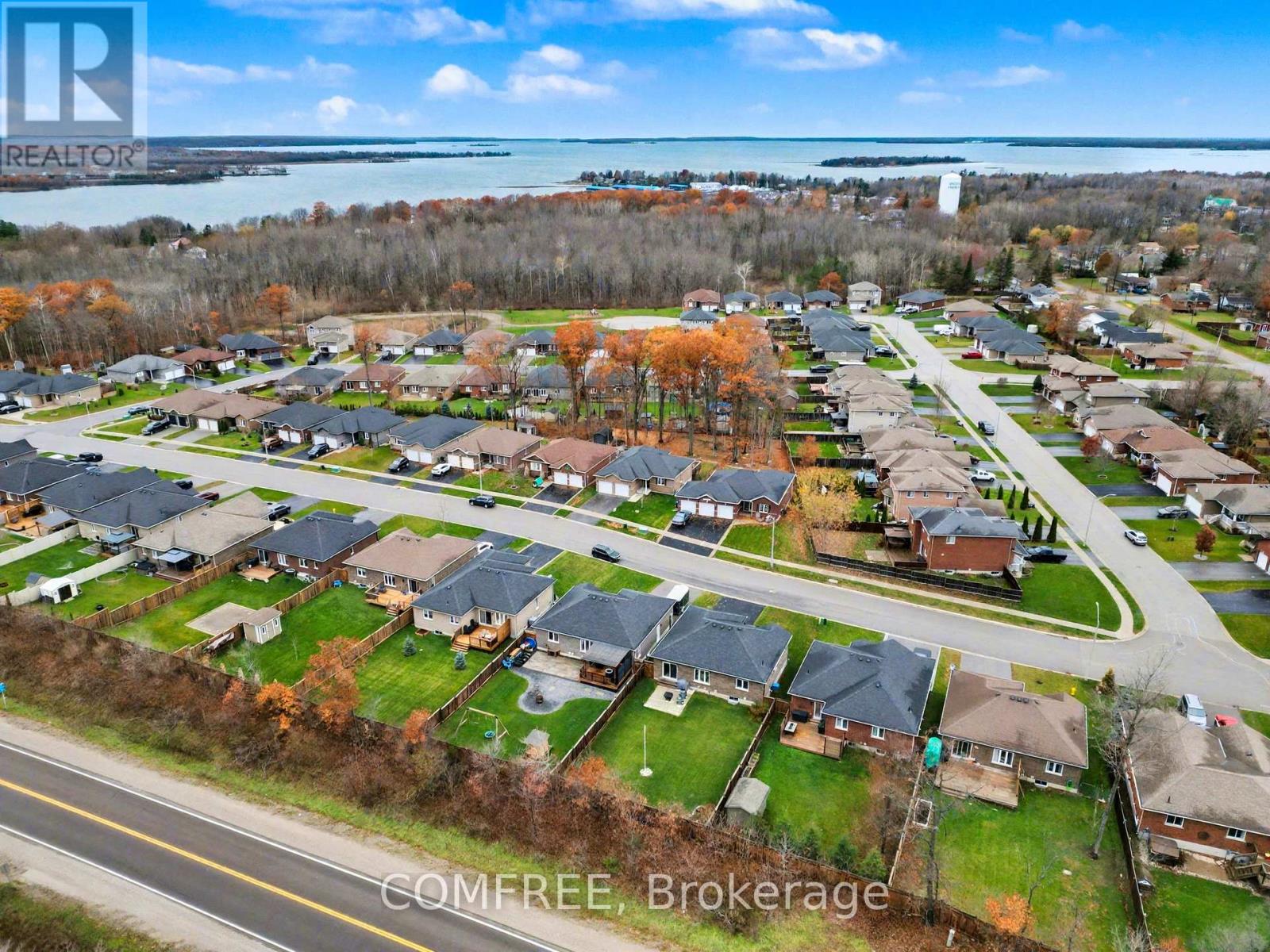 22 Hunter Avenue, Tay (Victoria Harbour), Ontario  L0K 2A0 - Photo 34 - S12554800