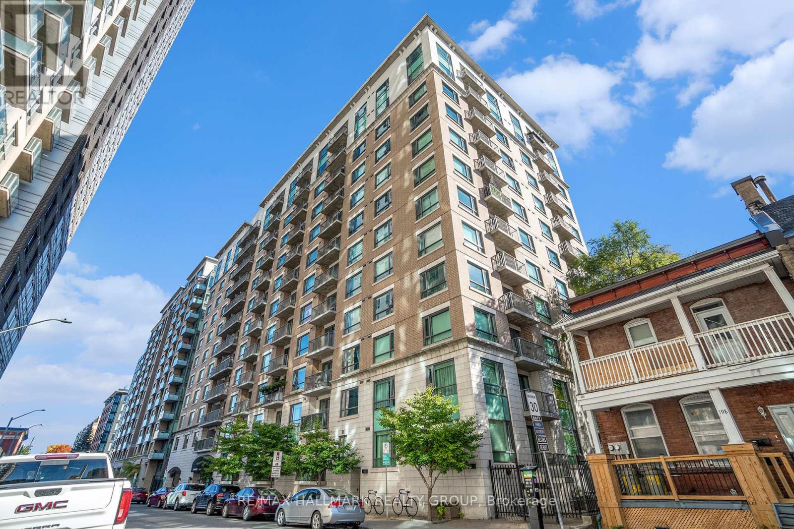 101 - 200 Besserer Street, Ottawa, Ontario  K1N 0A7 - Photo 2 - X12487766