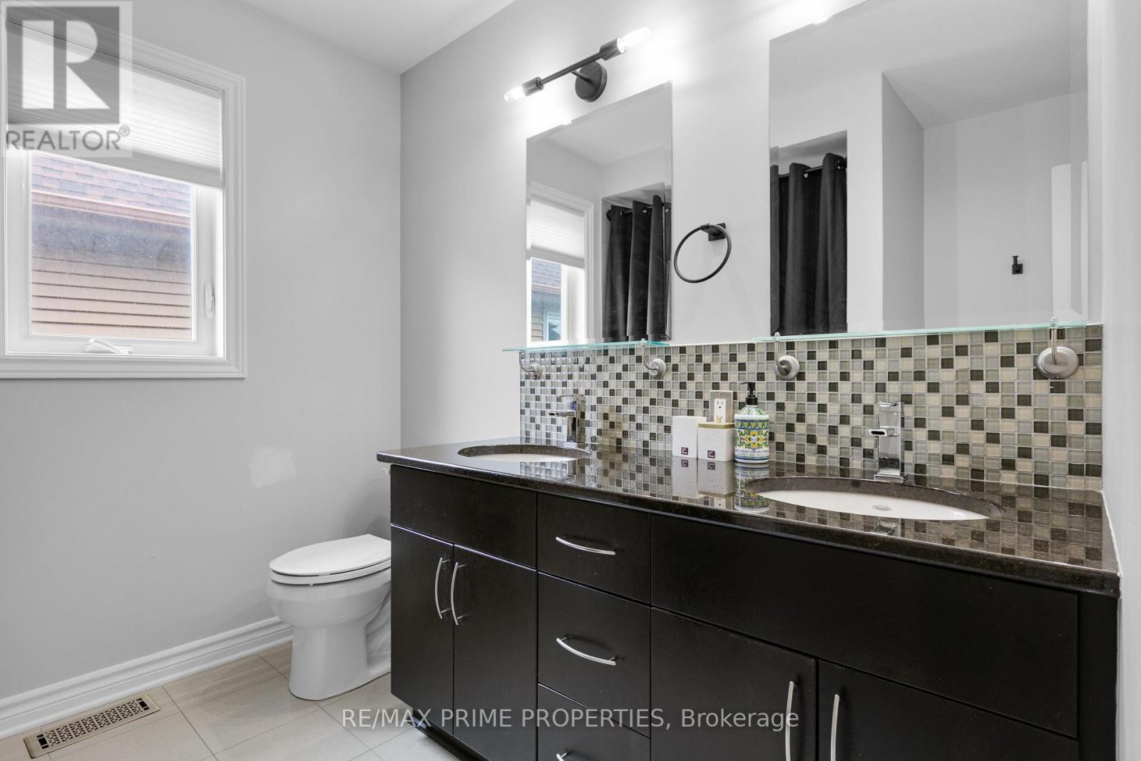 526 Golden Sedge Way, Ottawa, Ontario  K1T 0G3 - Photo 33 - X12487830